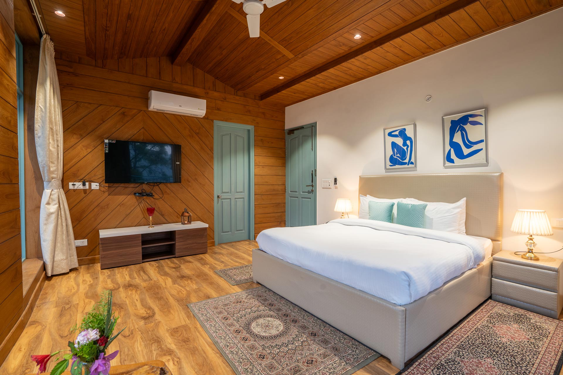 Haze @ Aykon Estate W/ Outdoor Pool - Image 5