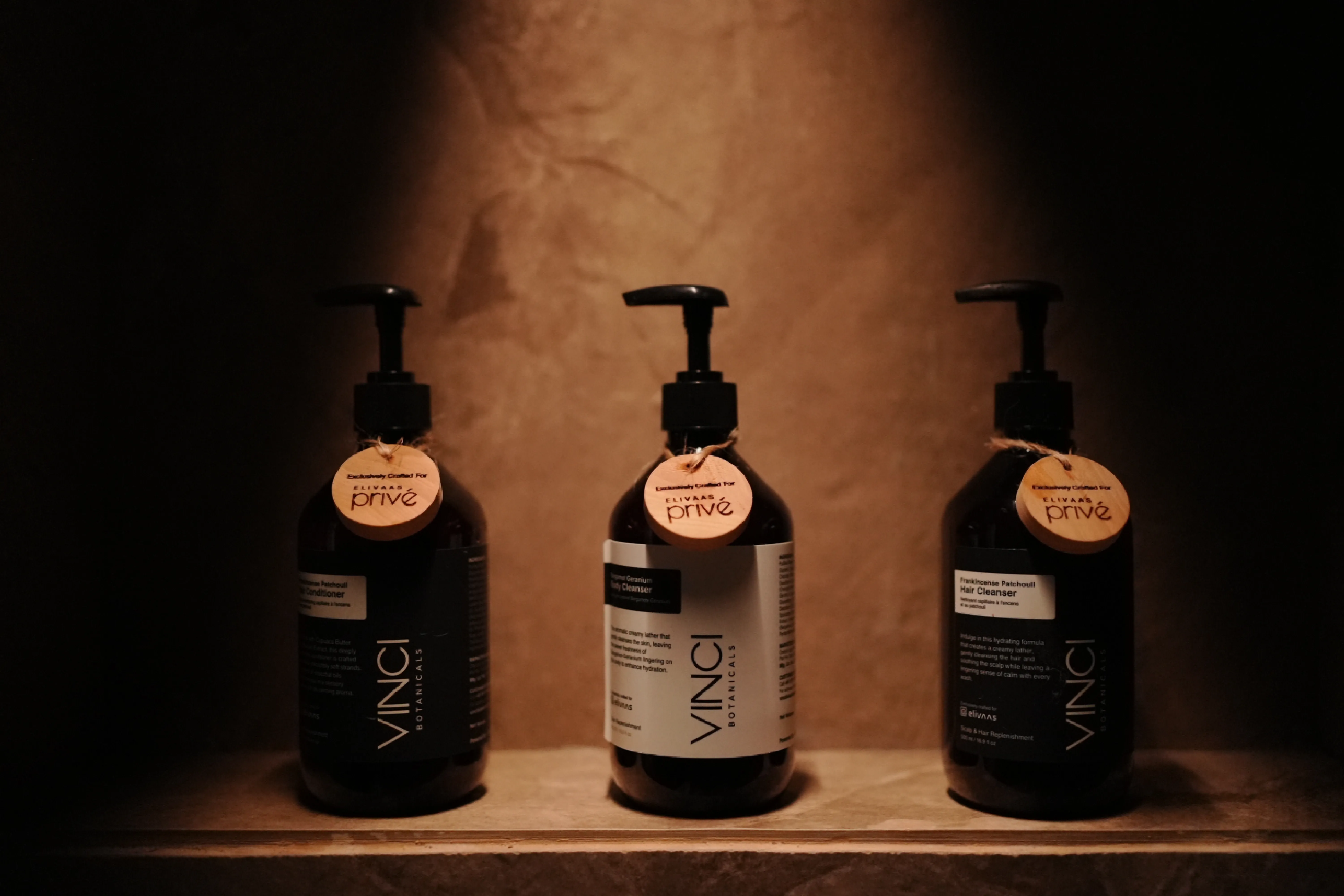 Villa Fleuve | 6-BHK Getaway By the River With Infinity Pool, Lift & Bar Lounge