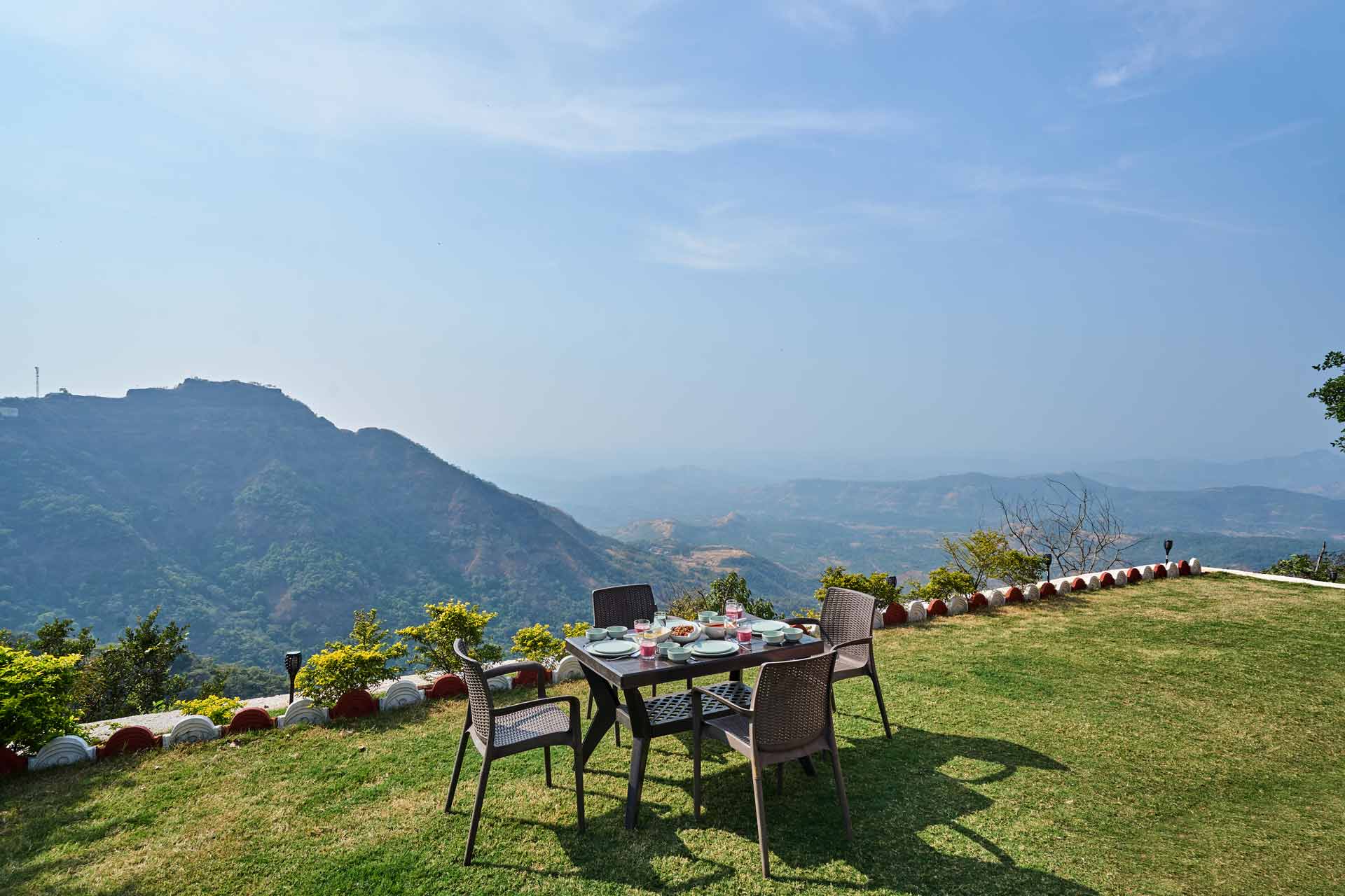 Cliffhanger Solitude - Gaganbawada