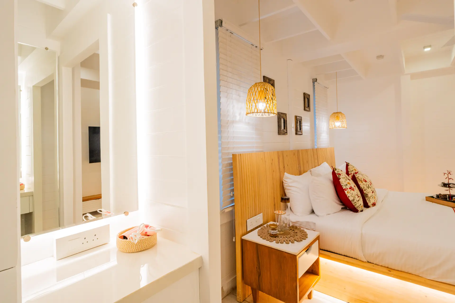 House of Neptune | 3-BHK Retreat with Gazebo & Bar | 10 mtrs from Ashwem Beach