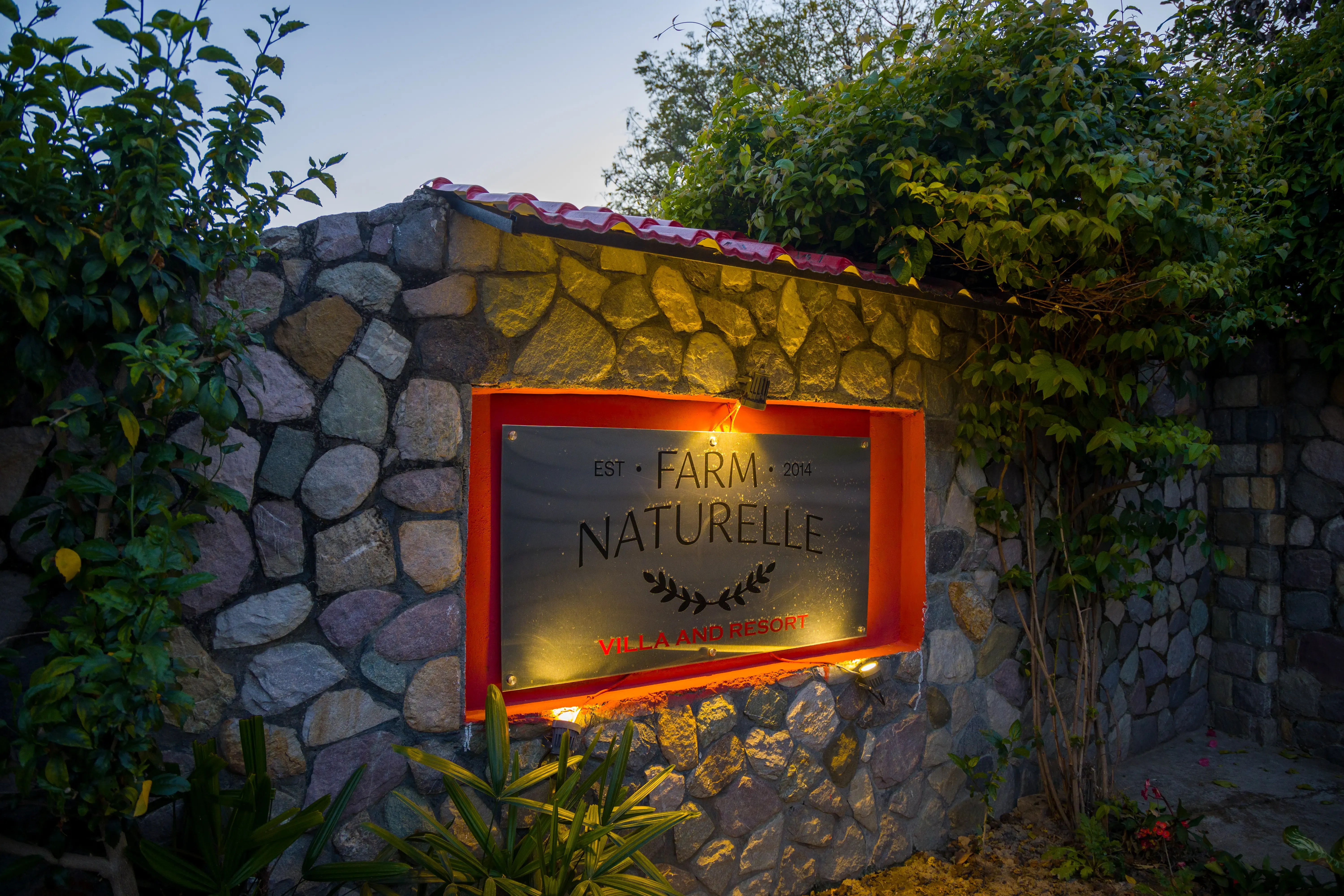 Farm Naturelle | Pet-friendly 3-BHK Farmhouse Near Jim Corbett With Garden, Terrace & Orchards 