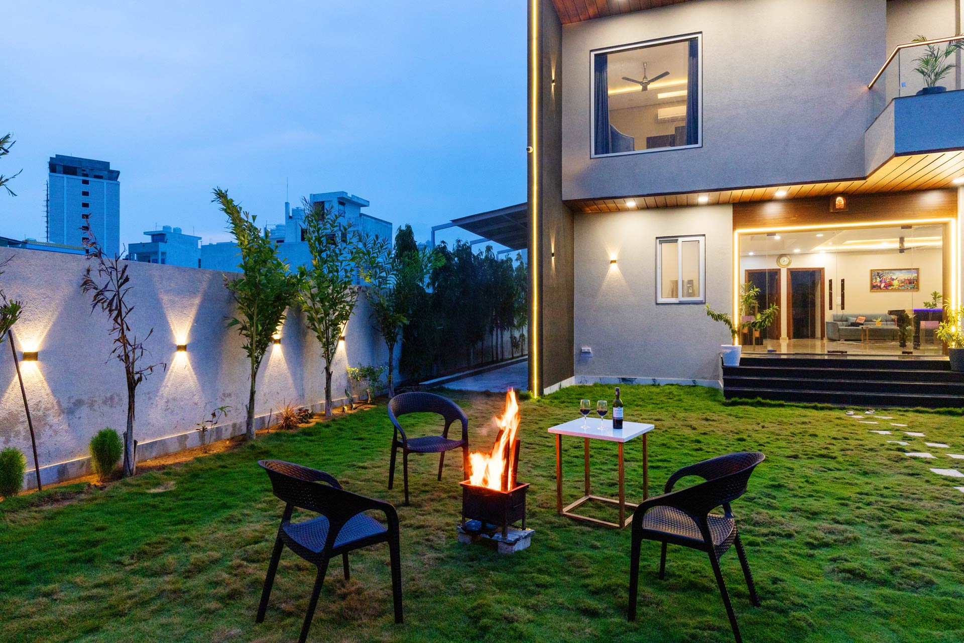 Ivory @ The Rose Gold