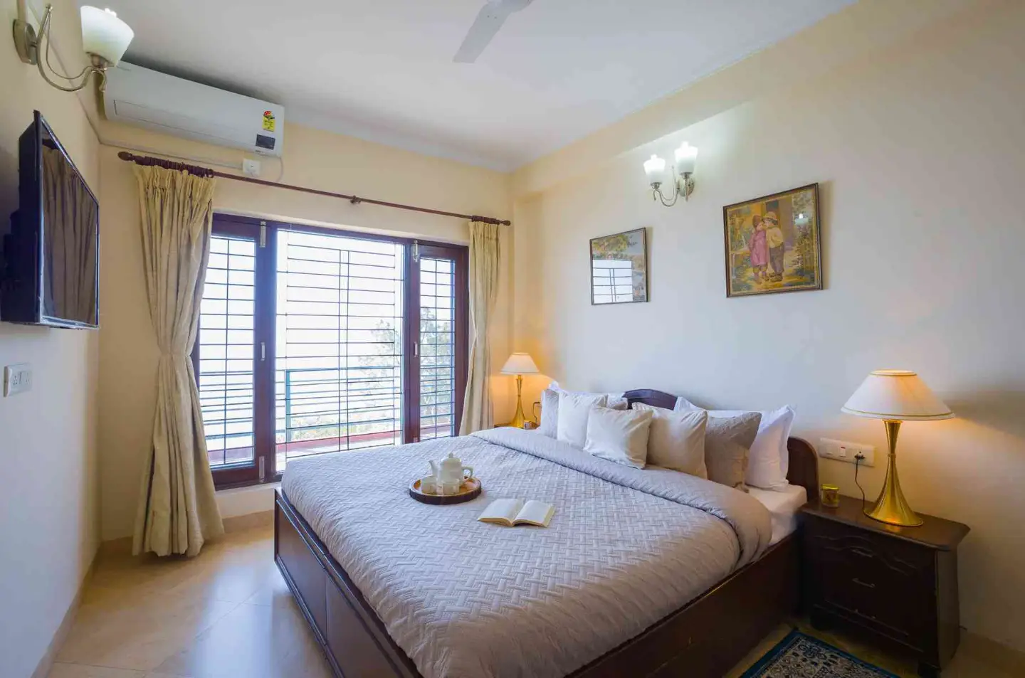 Pine View Cottage | Serene 3-BHK Himalayan Retreat with Scenic Sit-Out Areas