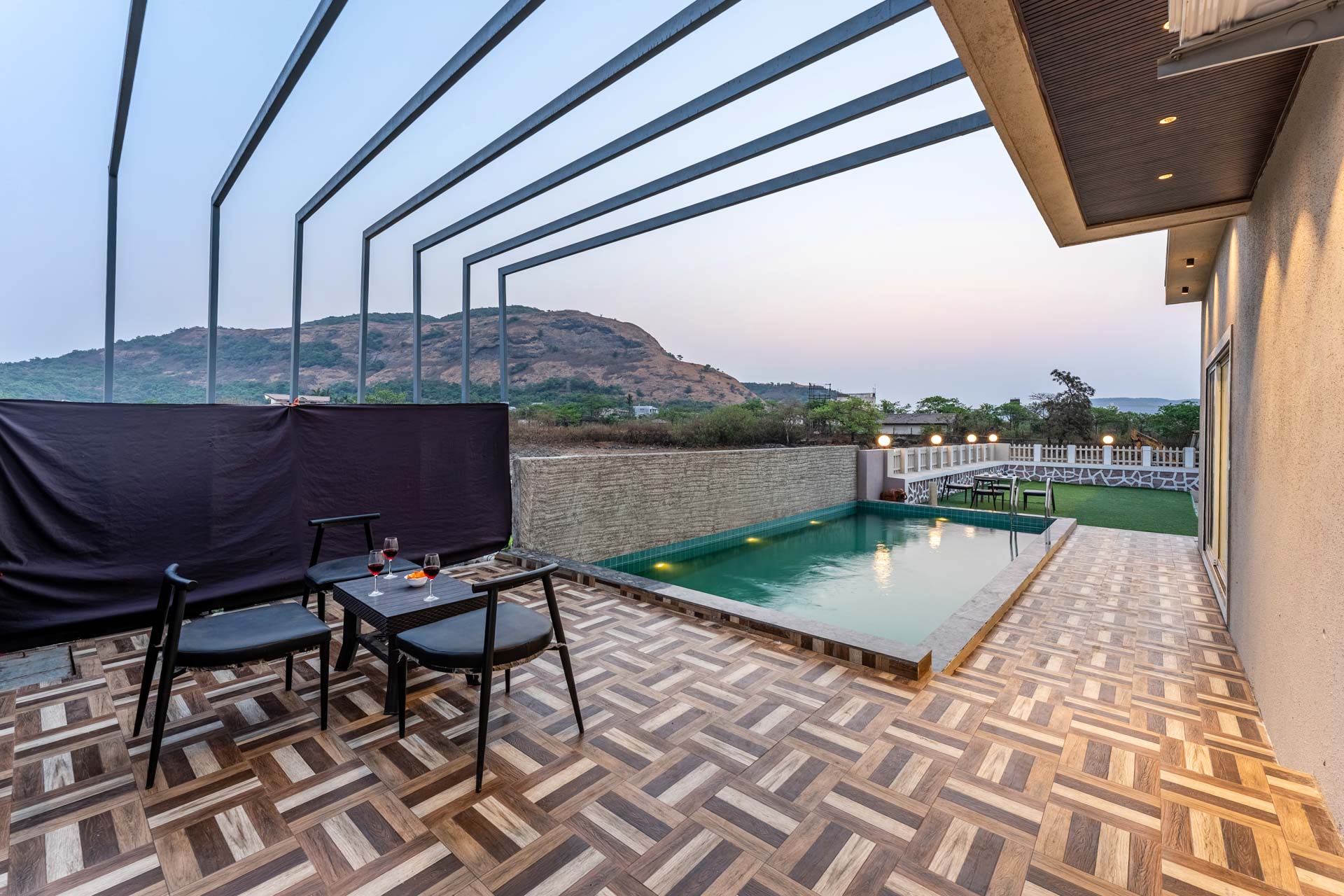 Rising House - Image 3