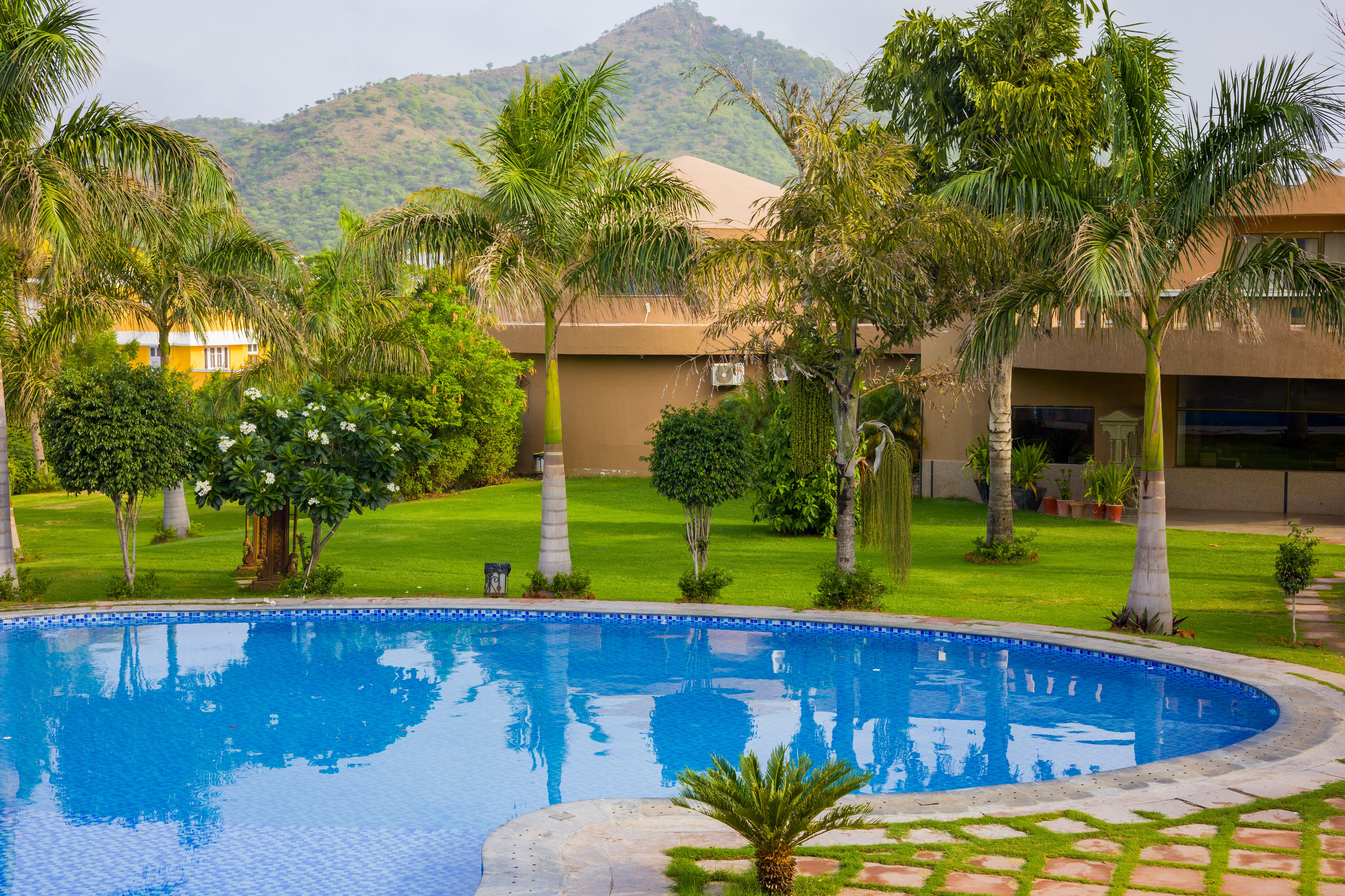 Jeevantara Jacuzzi Suite | 1-Room Retreat with Jacuzzi, Common Pool, Wedding Venue & EV Charging Station - Image 3