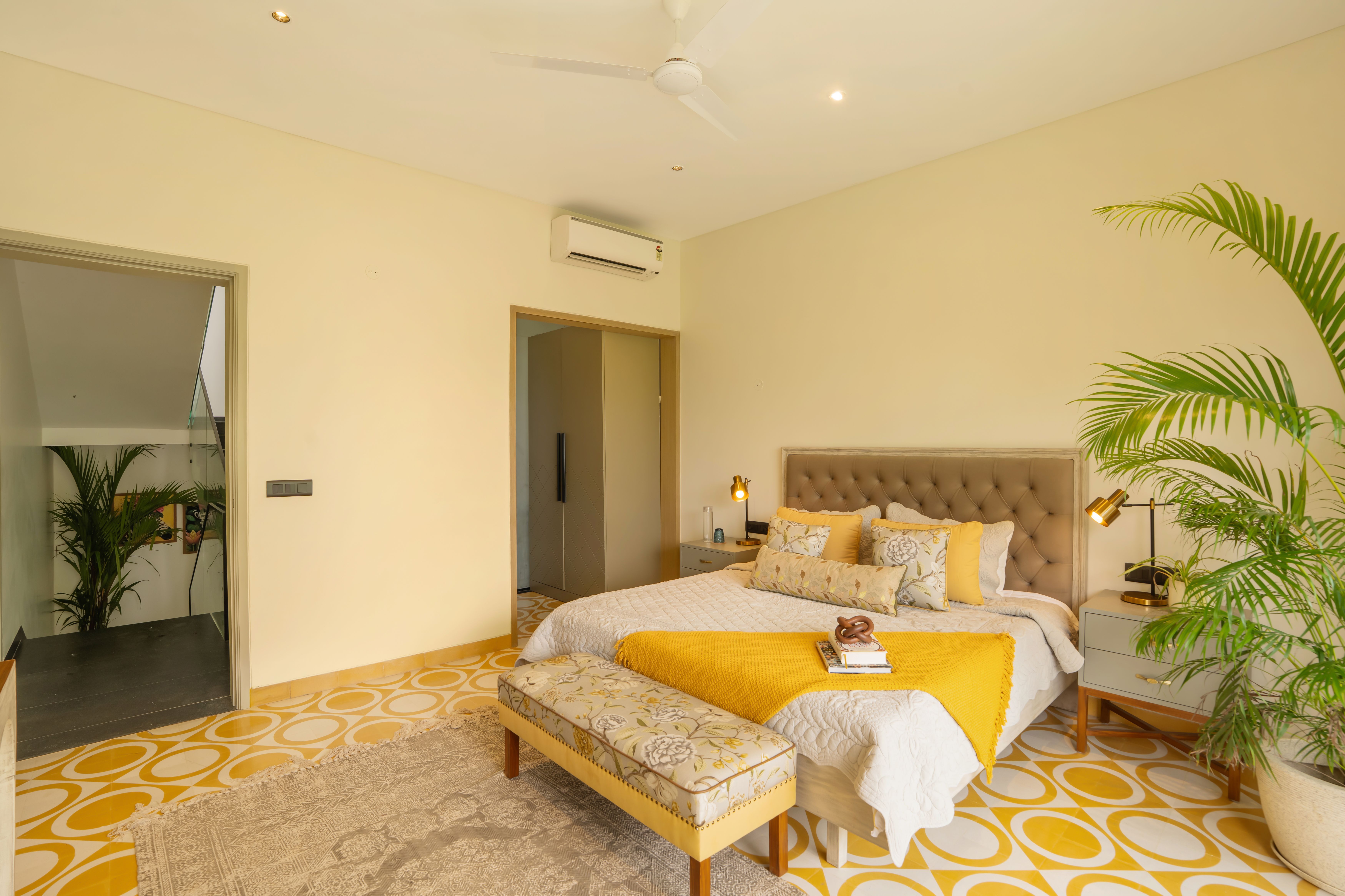 PUro Sol | 3-BHK Villa In a Gated Complex With Private Pool & Bathtub | Near Popular Beaches