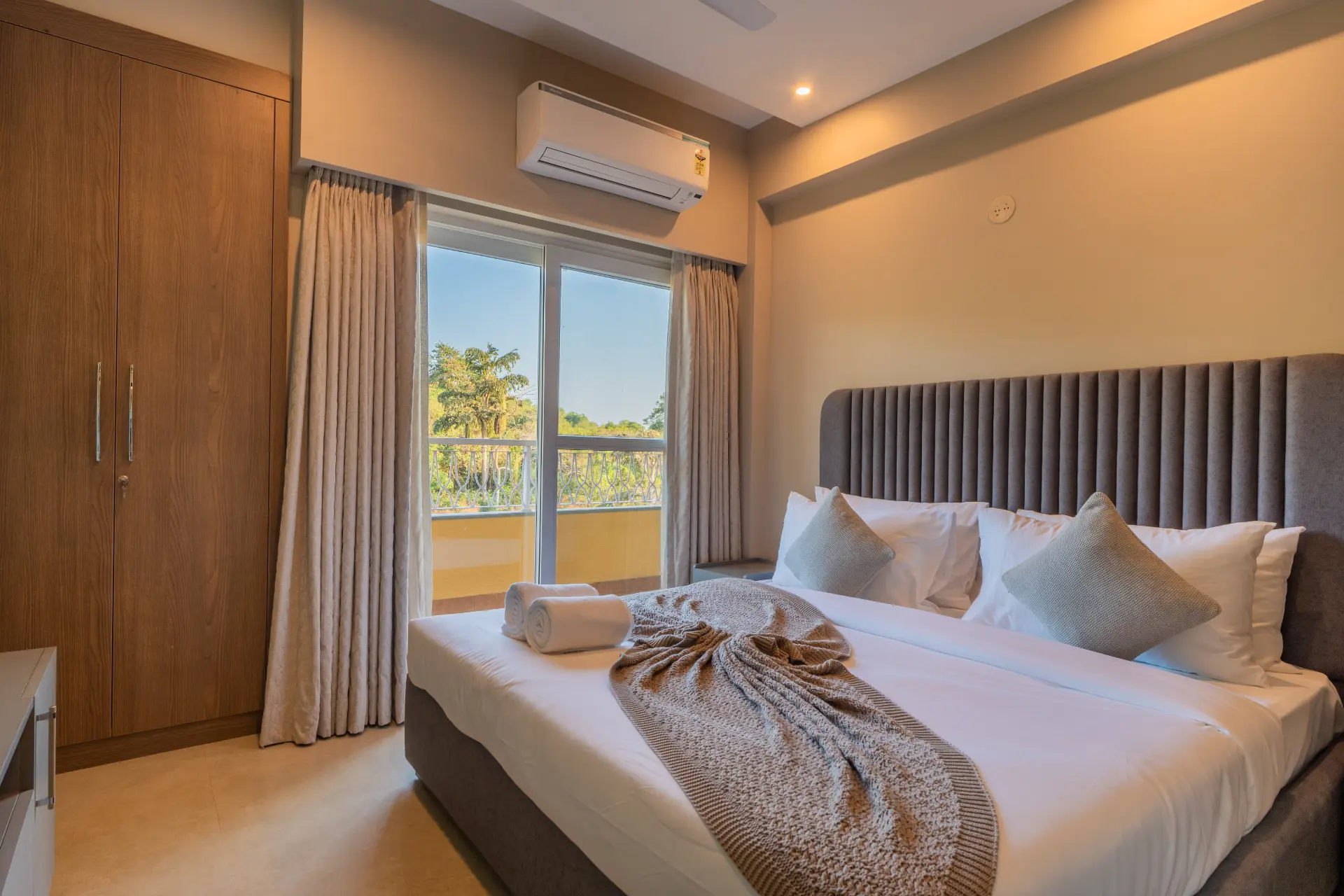 Veera Marina | 3-BHK Penthouse With Terrace, Common Pools & Lift, Near Candolim Beach