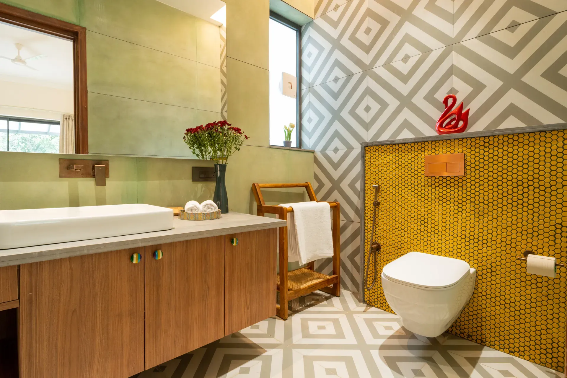 Laguna Pulse | Luxe Pet-friendly 4-BHK Retreat With Private Pool, Garden & Bar