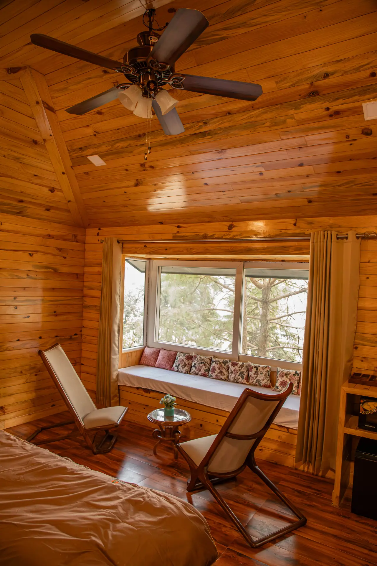 Srivasa - Tranquility Treehouse, Mussoorie