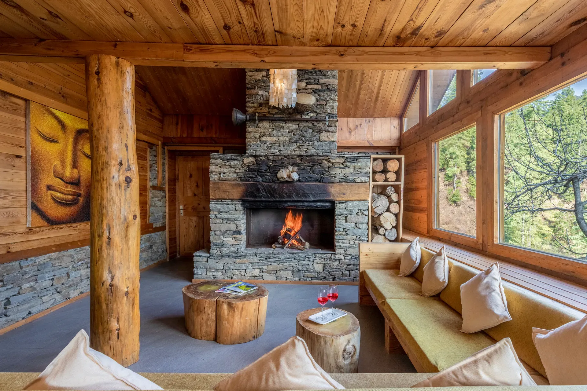 Skylounge | Pet-friendly Traditional 4-Bedroom Retreat With Sauna & Garden Near Haku Temple