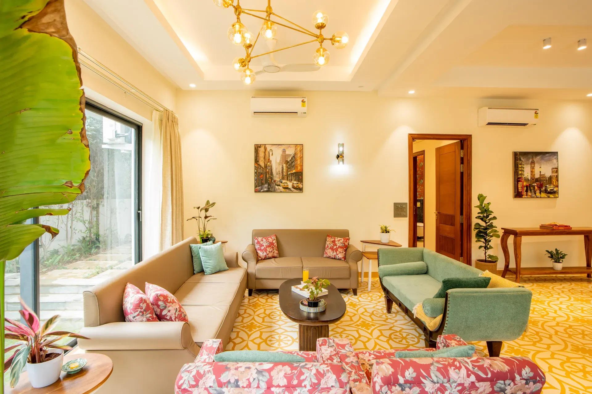 Laguna Aura | 4-BHK | Pvt Pool & Garden | Bar