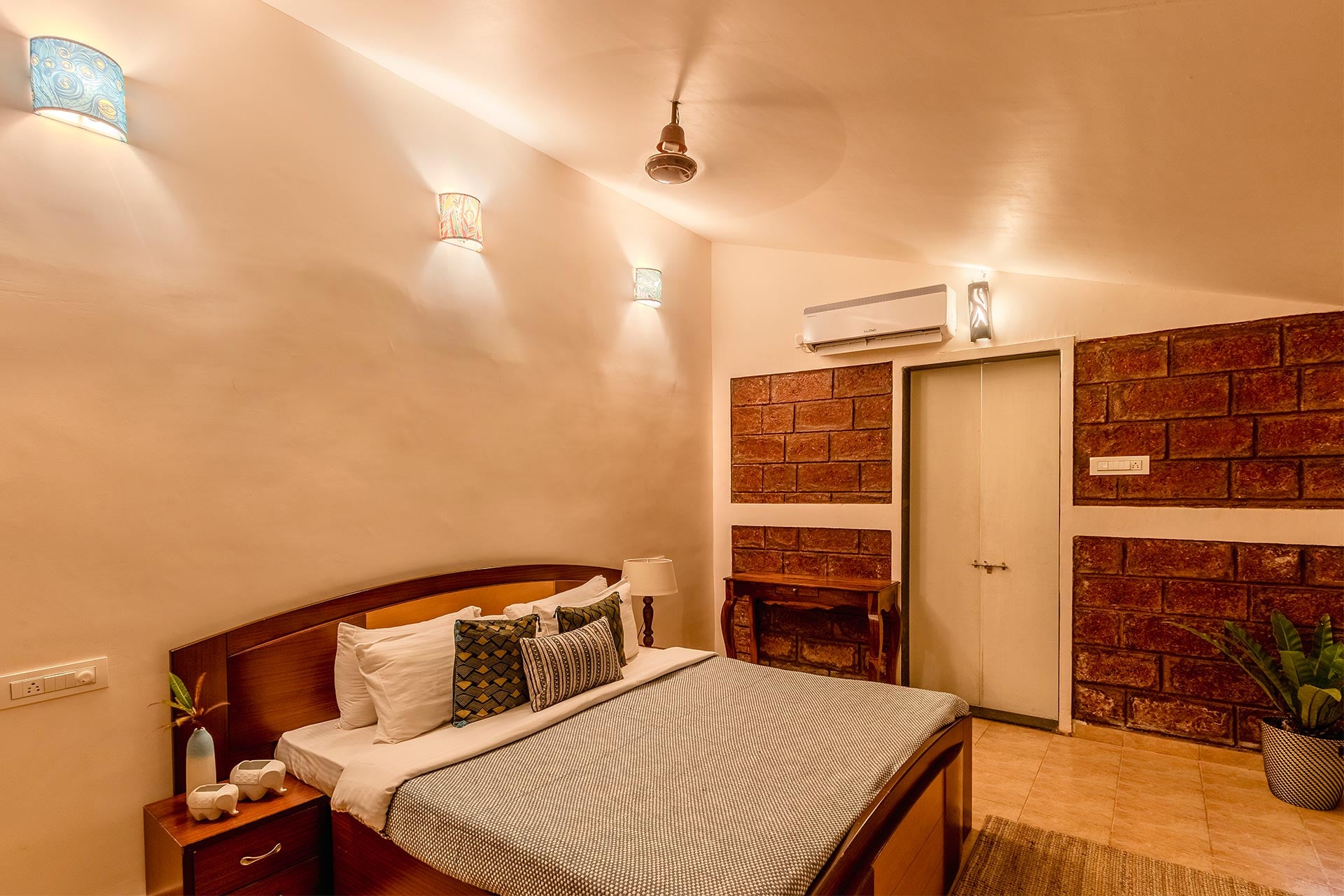 The Conservancy Bungalow - Koyananagar