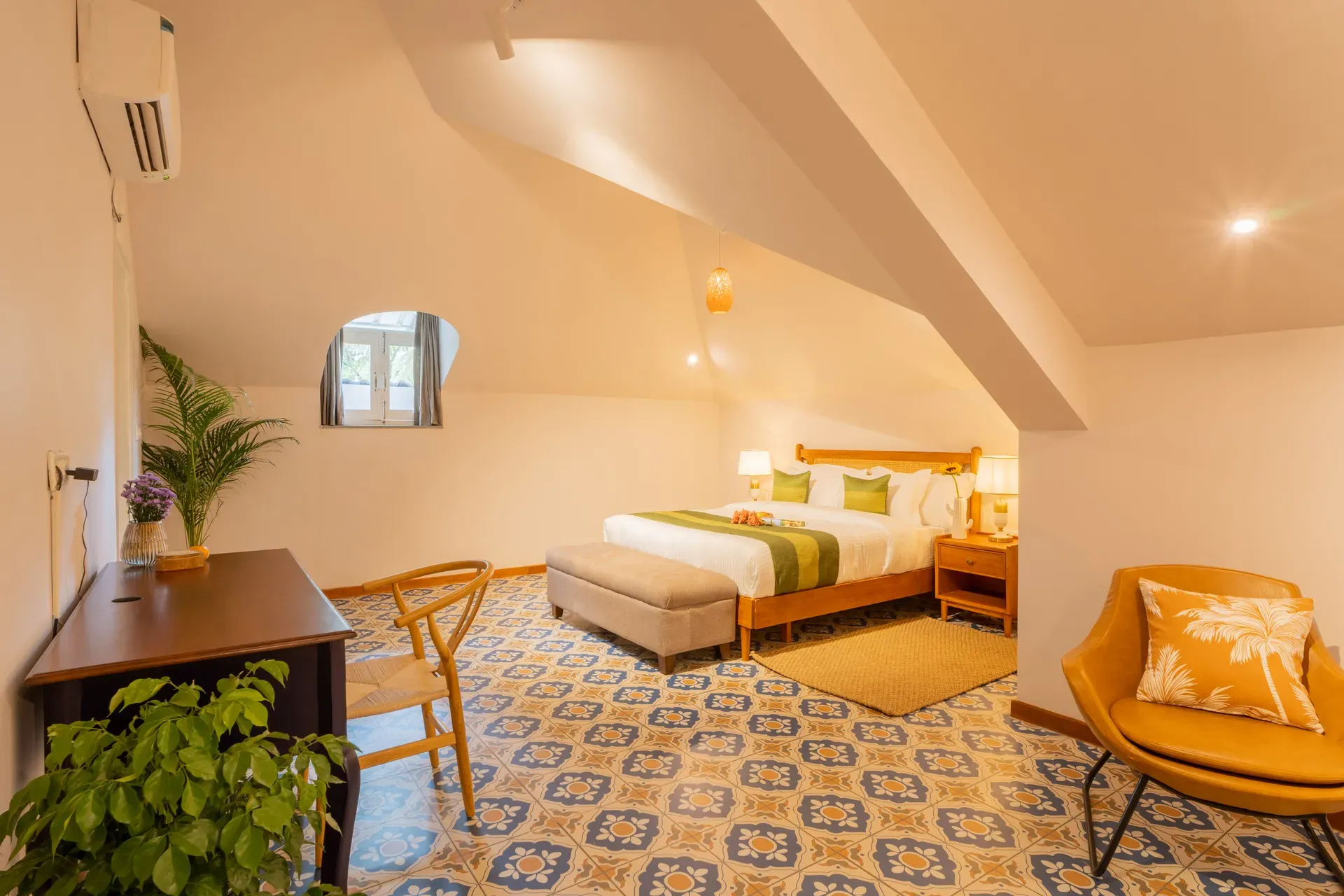 Vacasa | 5-BHK | Pvt Pool & Lift | Pet-friendly