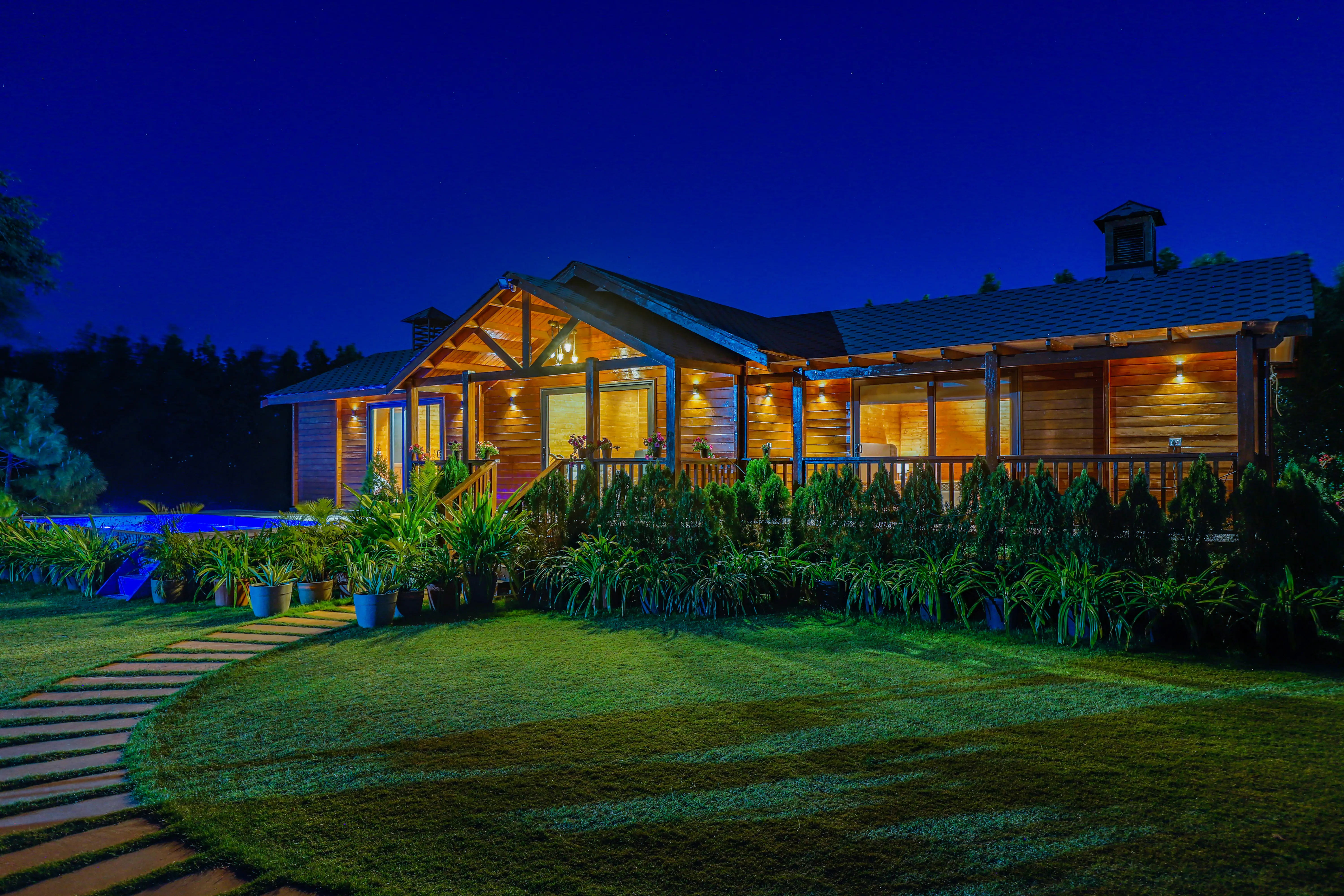 Riveira Hills | 3-BHK Pet-friendly Cottage with Lush Garden, Private Pool - Image 4