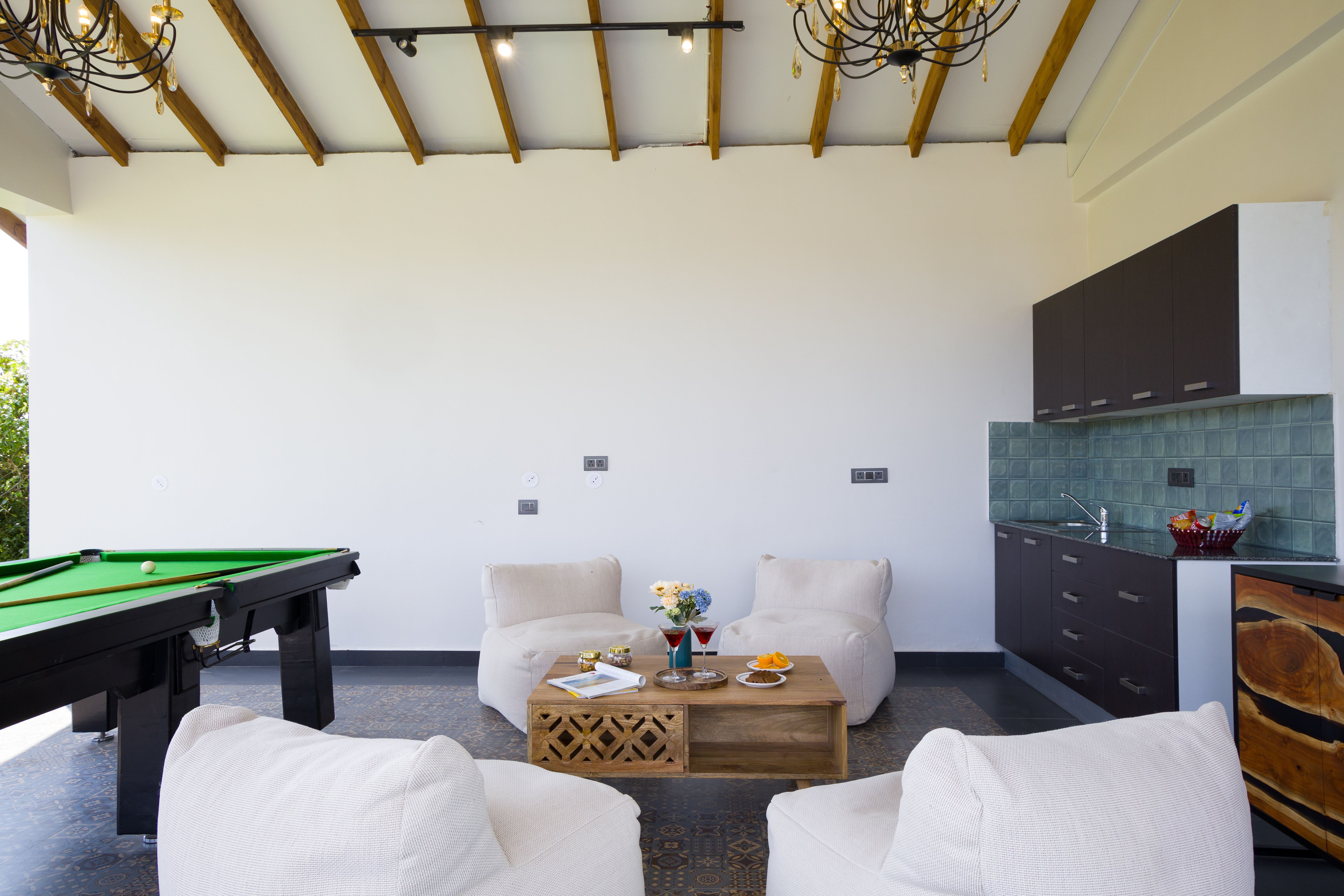 Esh Cottages Birch | Hillside 4-BHK Hideaway With Lush Garden, Common Pool, &  Gaming Zone