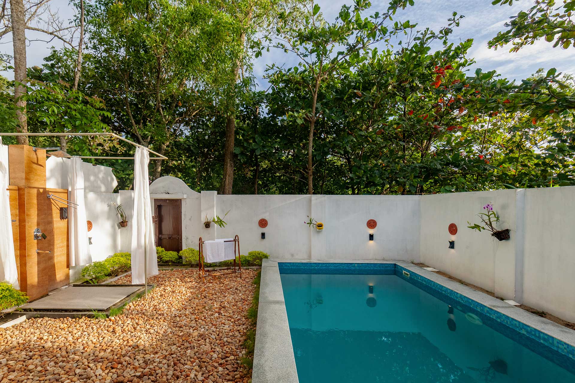 Blues @ Waves By Tarangi