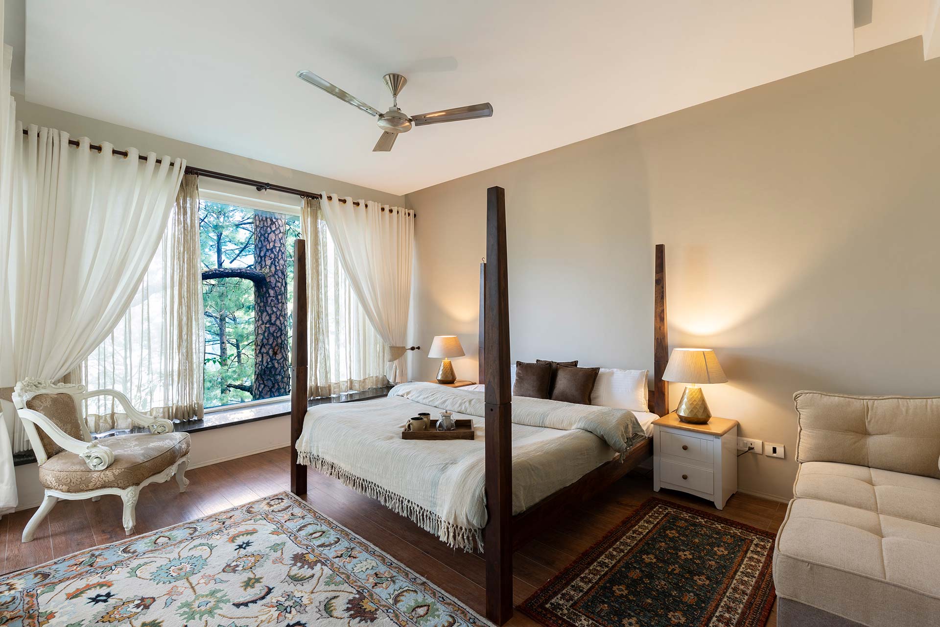 Villa in the Mist - Image 3