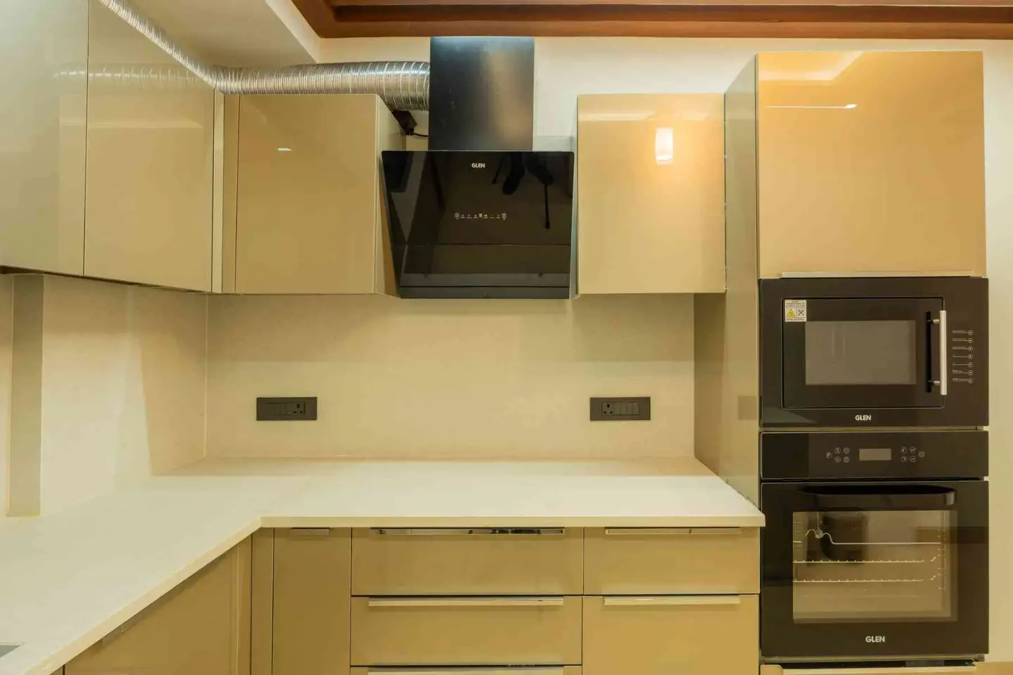 Royce Cottage | Luxe Hilltop 4-BHK Retreat With Indoor Bar, Terrace & Scenic Views