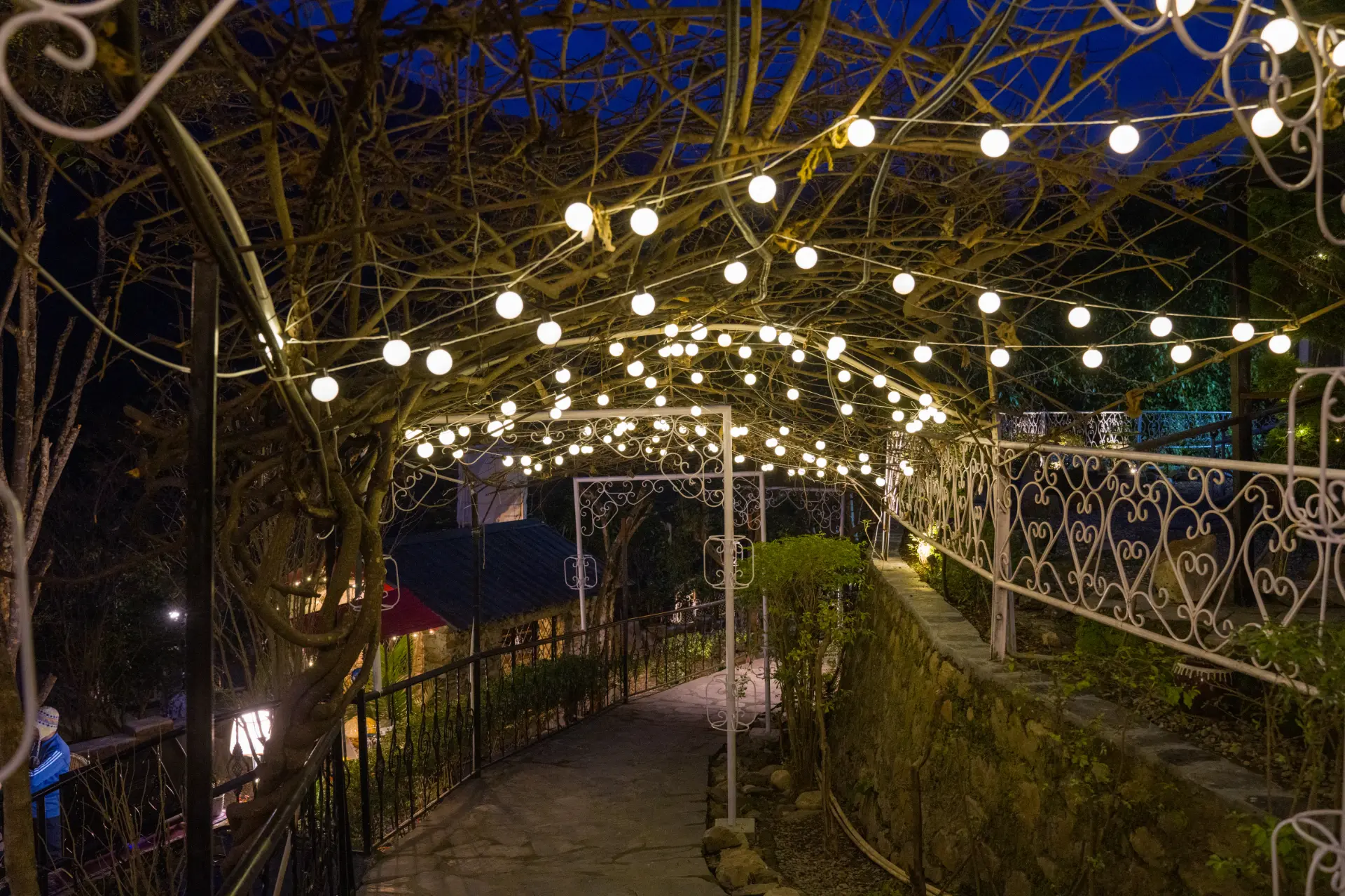 Zephyr Classic Cottage | Scenic Hill Getaway With Pool, Gym & Restaurant - Image 5