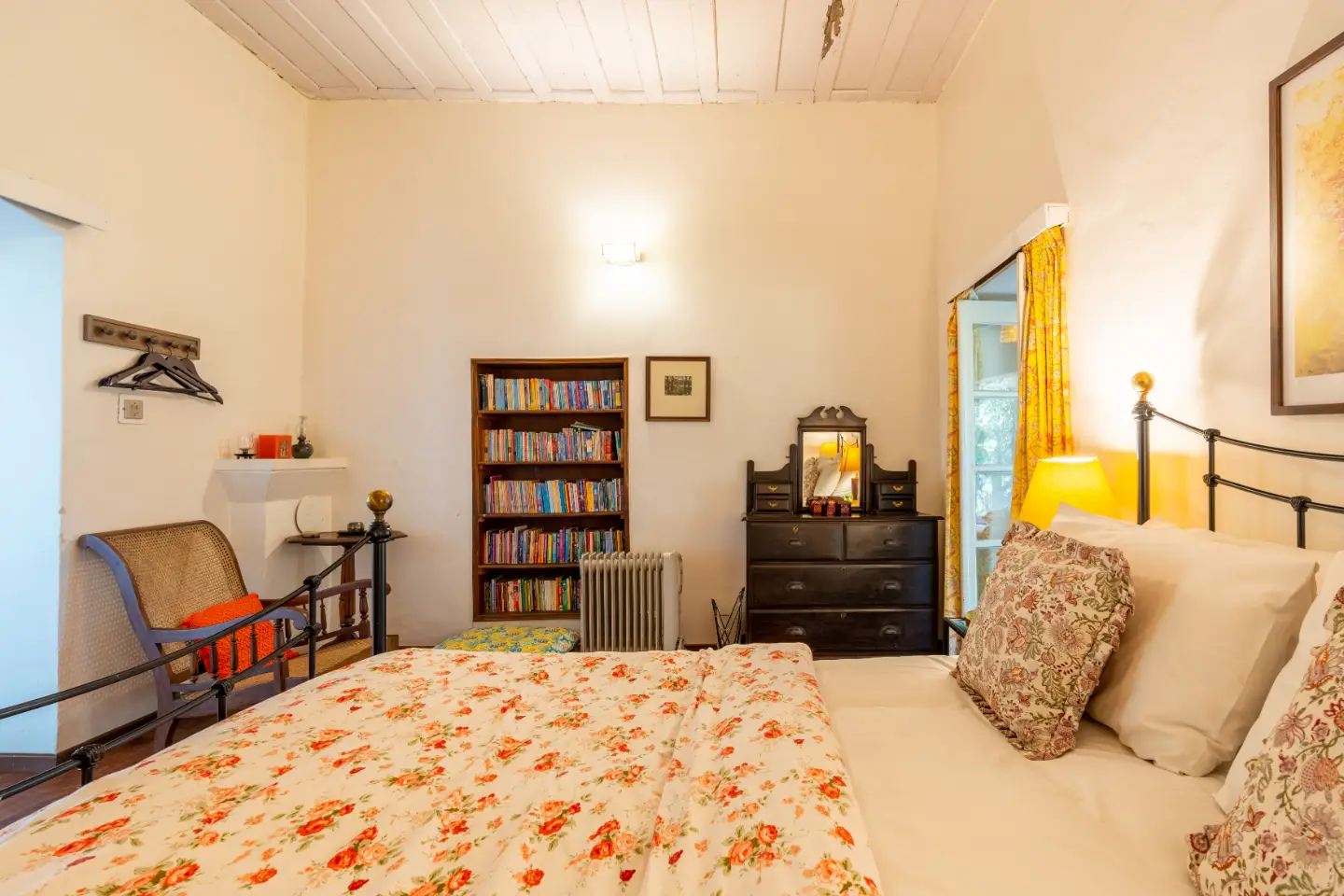 Charming Cottage - Image 4