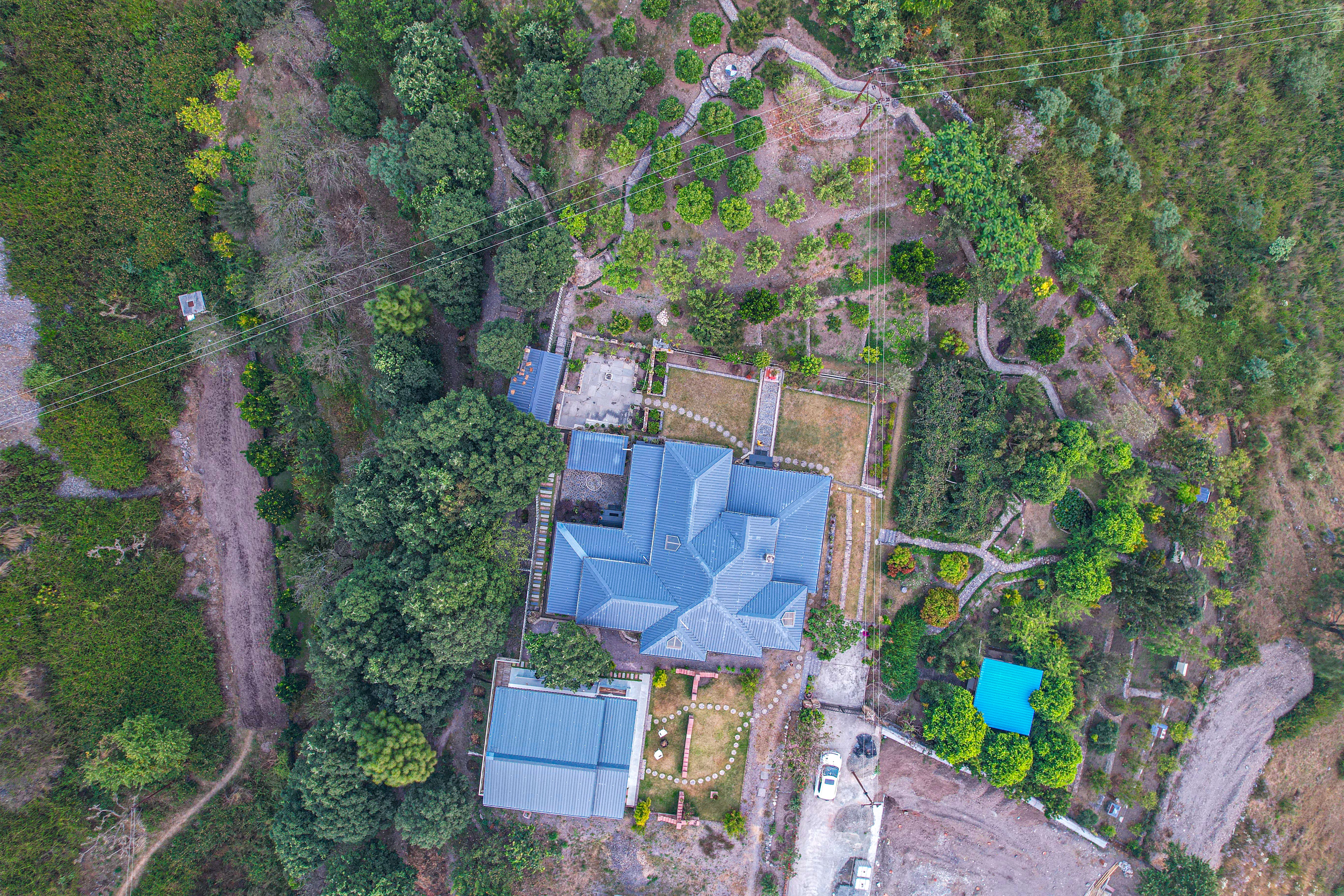 Leopard Trails Duplex | Hillside 2-Room Retreat with Orchard, Kitchen & Sit-out Areas - Image 4