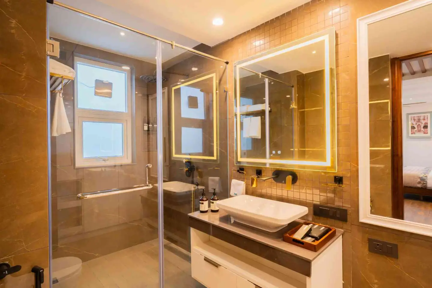 Royce Cottage | Luxe Hilltop 4-BHK Retreat With Indoor Bar, Terrace & Scenic Views