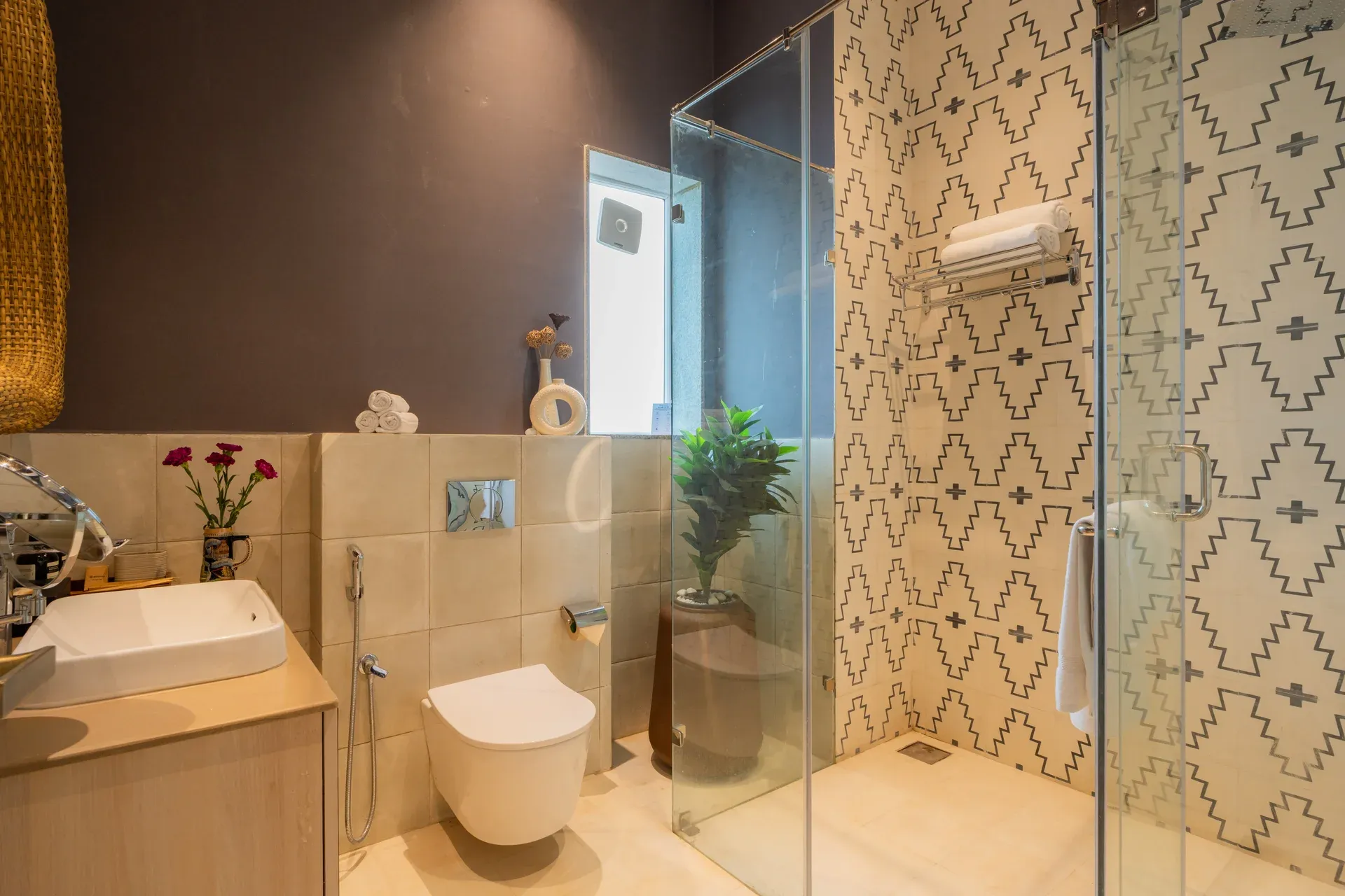 YashGeet Villa | 4-BHK | Pvt Pool | Terrace | Garden | Jacuzzi