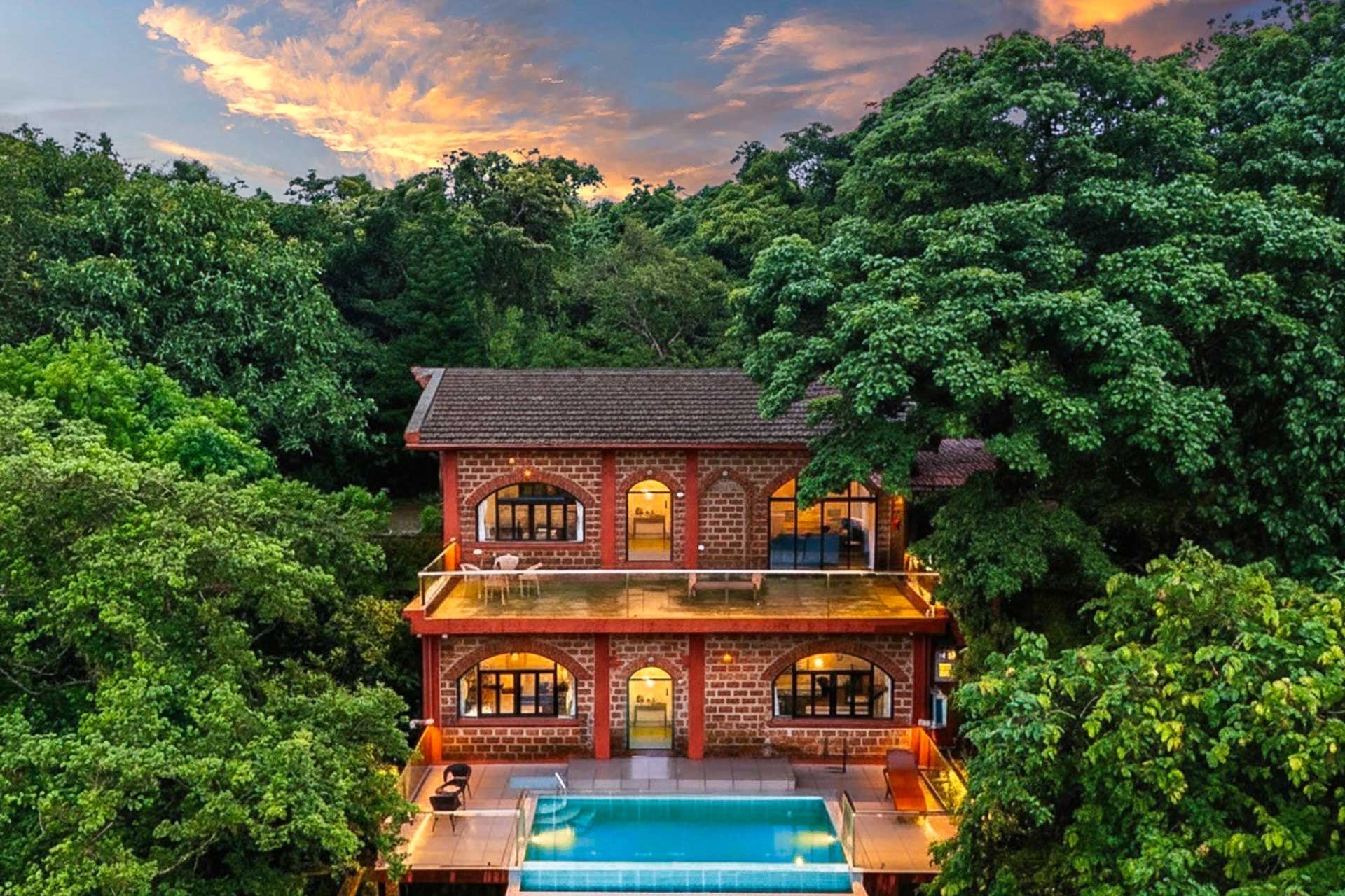 The Nest - Salvador Do Mundo