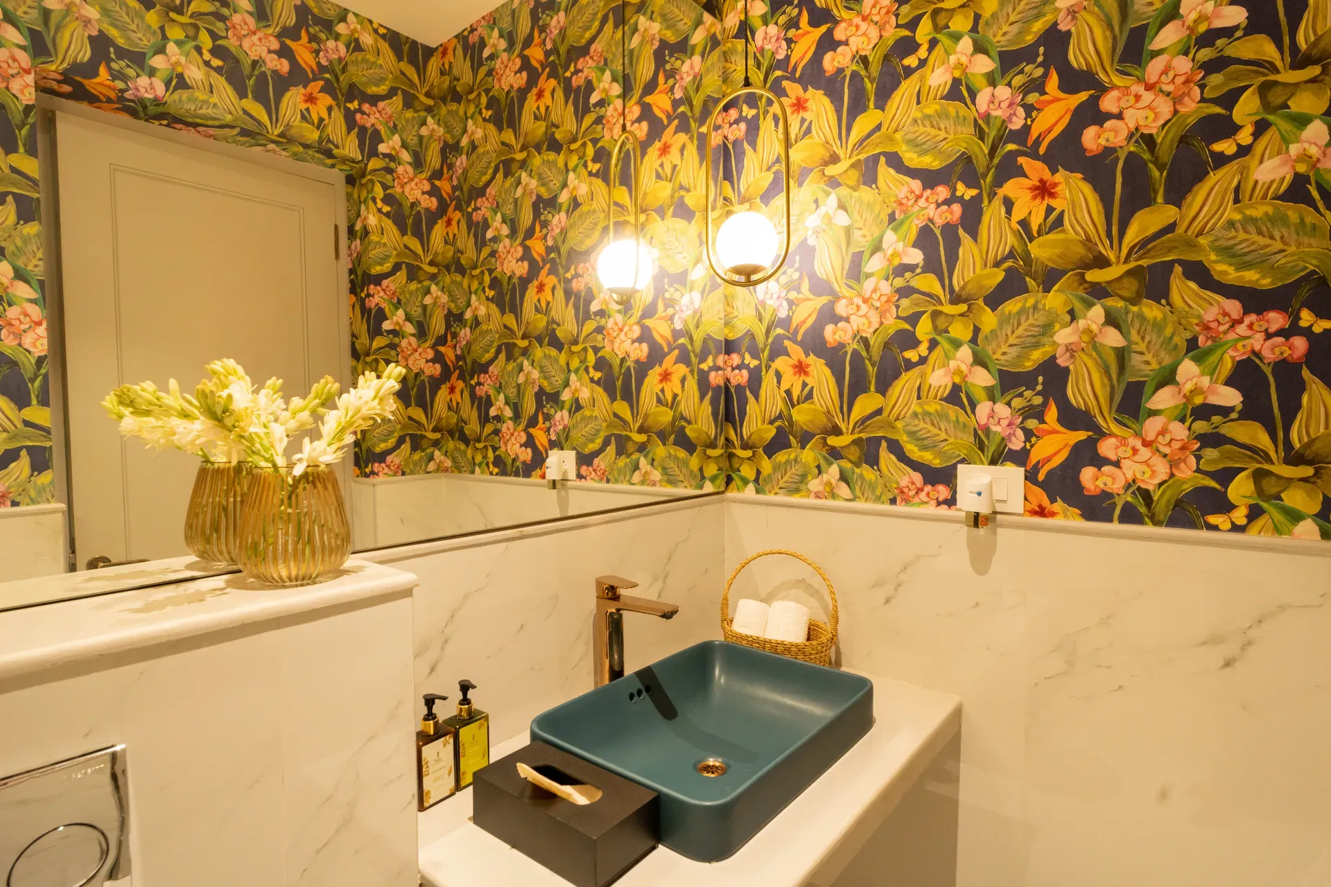 Lumin | 4-BHK | Pvt Pool | Garden | Bar