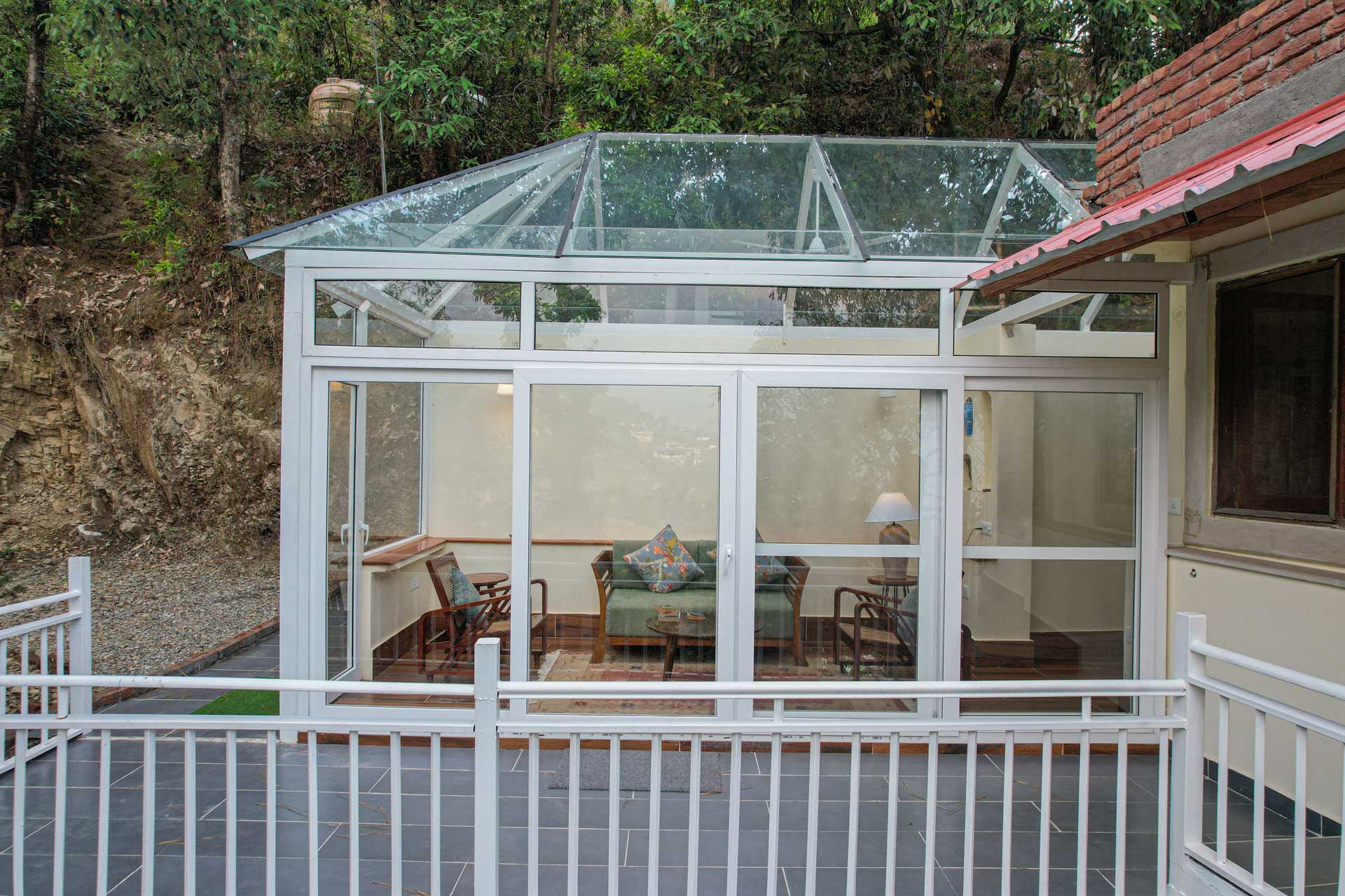 3 Rooms @ The Verandah - Image 2