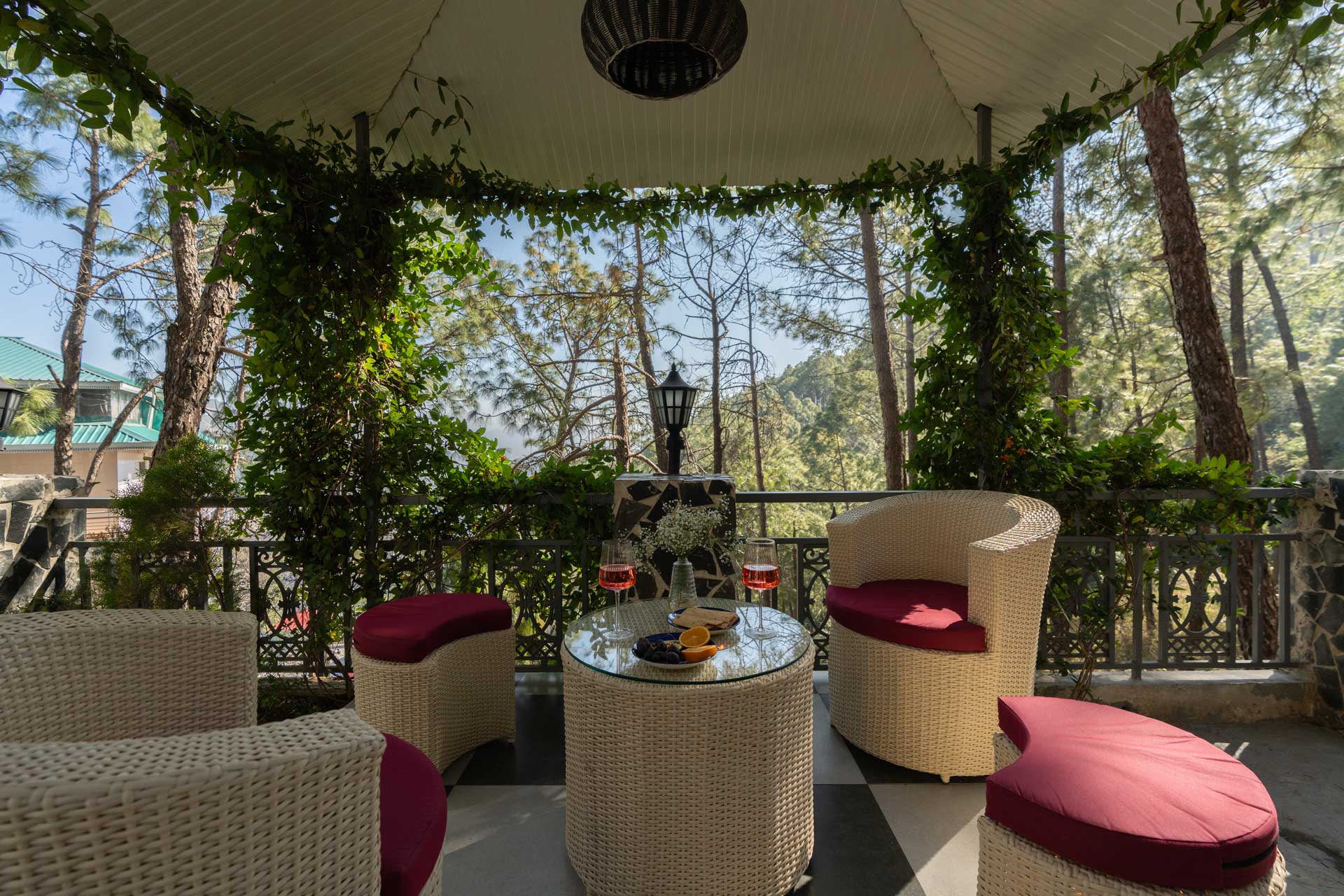 Crescent Peak W/Jacuzzi - Image 4