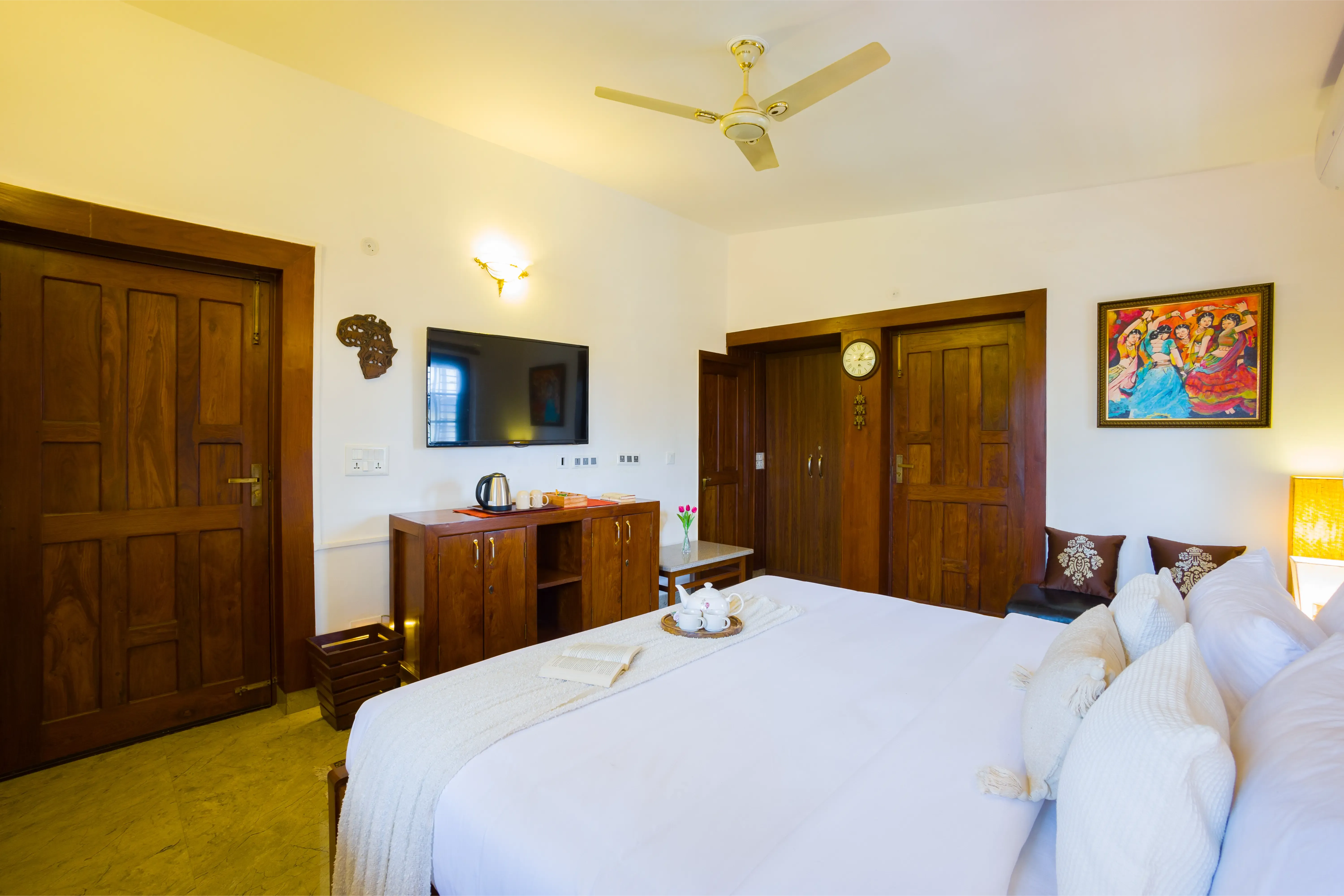 Farm Naturelle | Pet-friendly 3-BHK Farmhouse Near Jim Corbett With Garden, Terrace & Orchards 