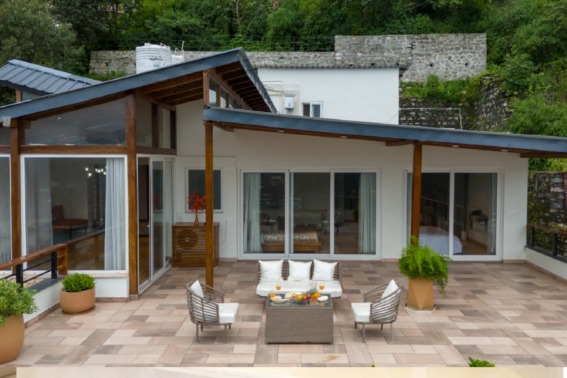 Antarmann Casa Zenith | 6-BHK | Terrace | Balcony | Lake View - Image 4