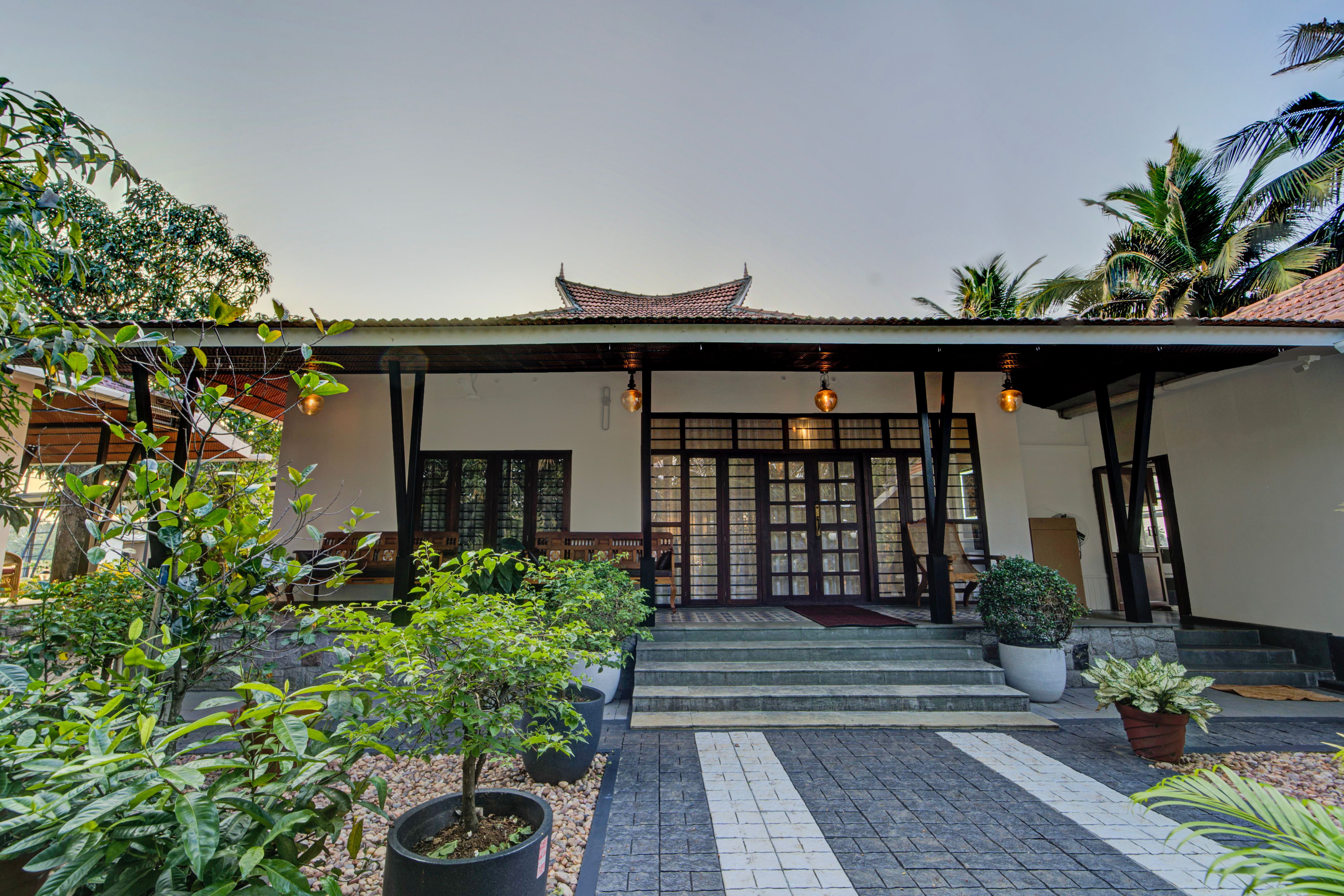 Breeze and Grains Resort | 3-BHK Vacation Home With Outdoor Patios & Chinese Wok Zone - Image 4