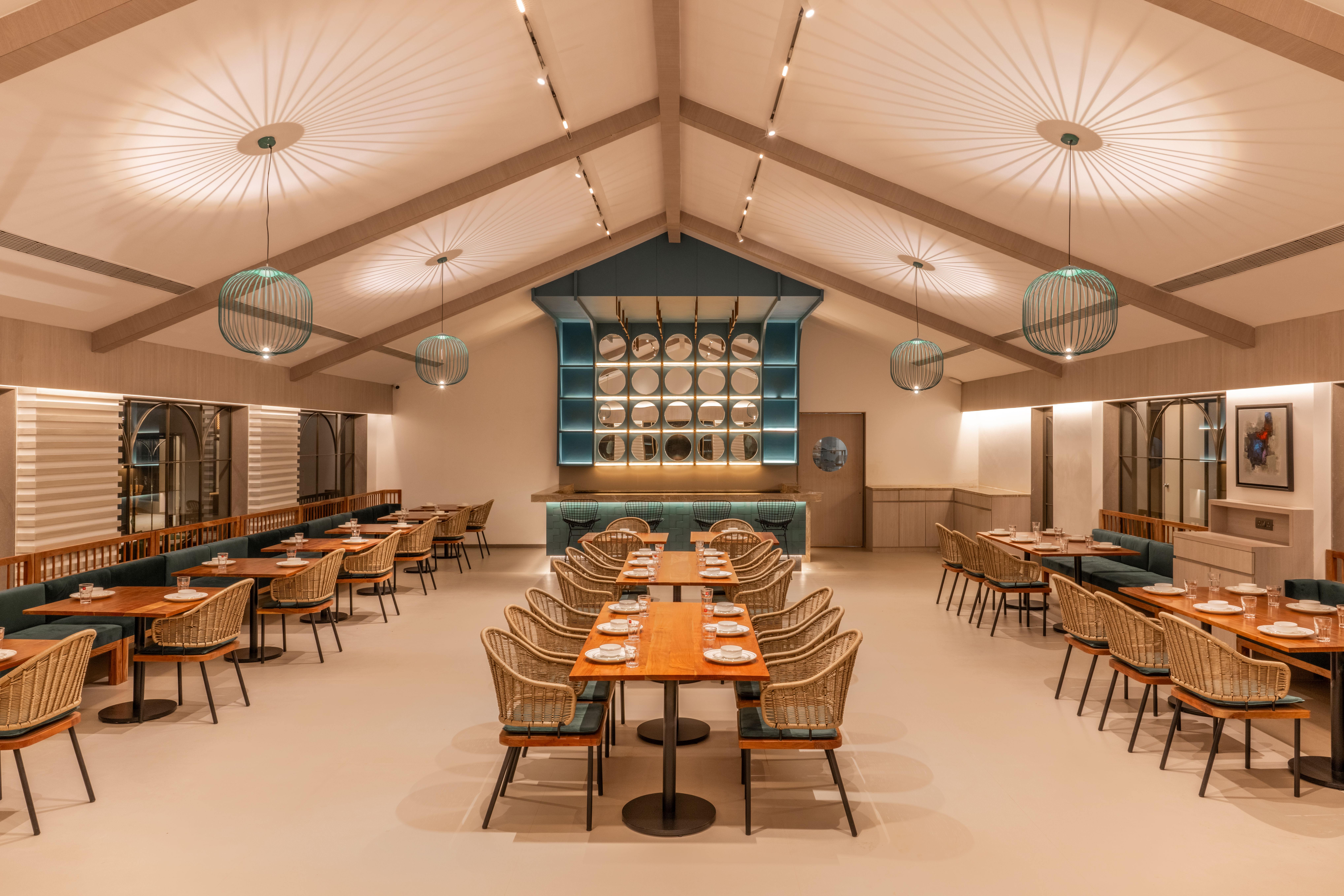 Energise Soul Retreat Premium Room | Pet Friendly 1-Suite With Shared Pool, Banquet Hall & Restro | 15 Mins from Trimbakeshwar Jyotirling Mandir - Image 4