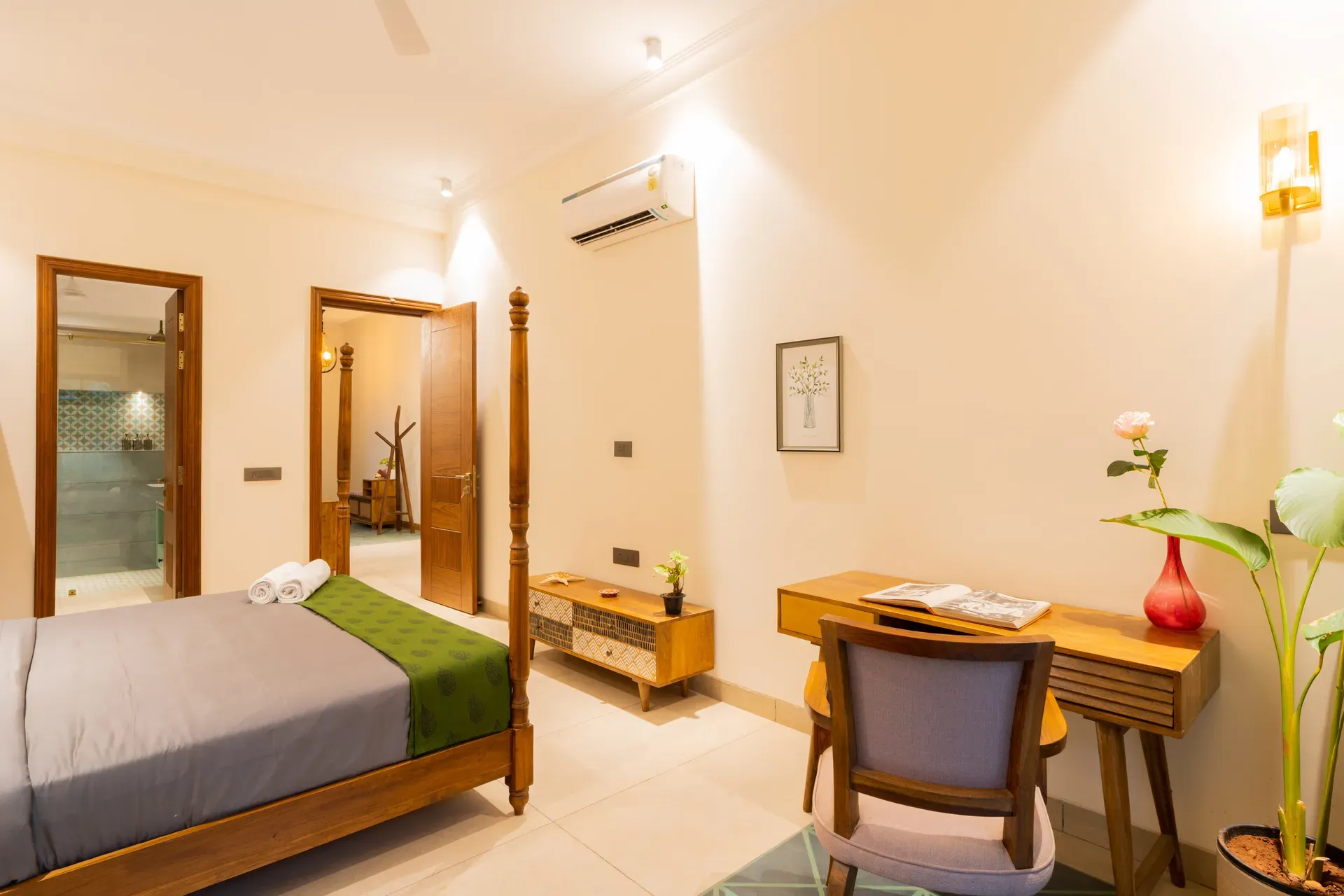 Laguna Quest | 4-BHK | Pvt Pool & Garden | Bar