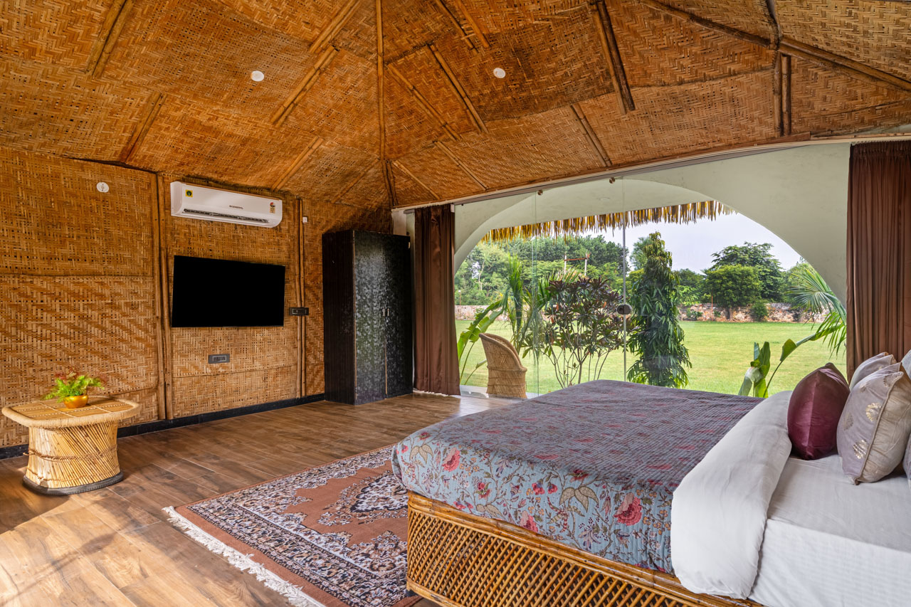 Edena @ Rissaca Crown