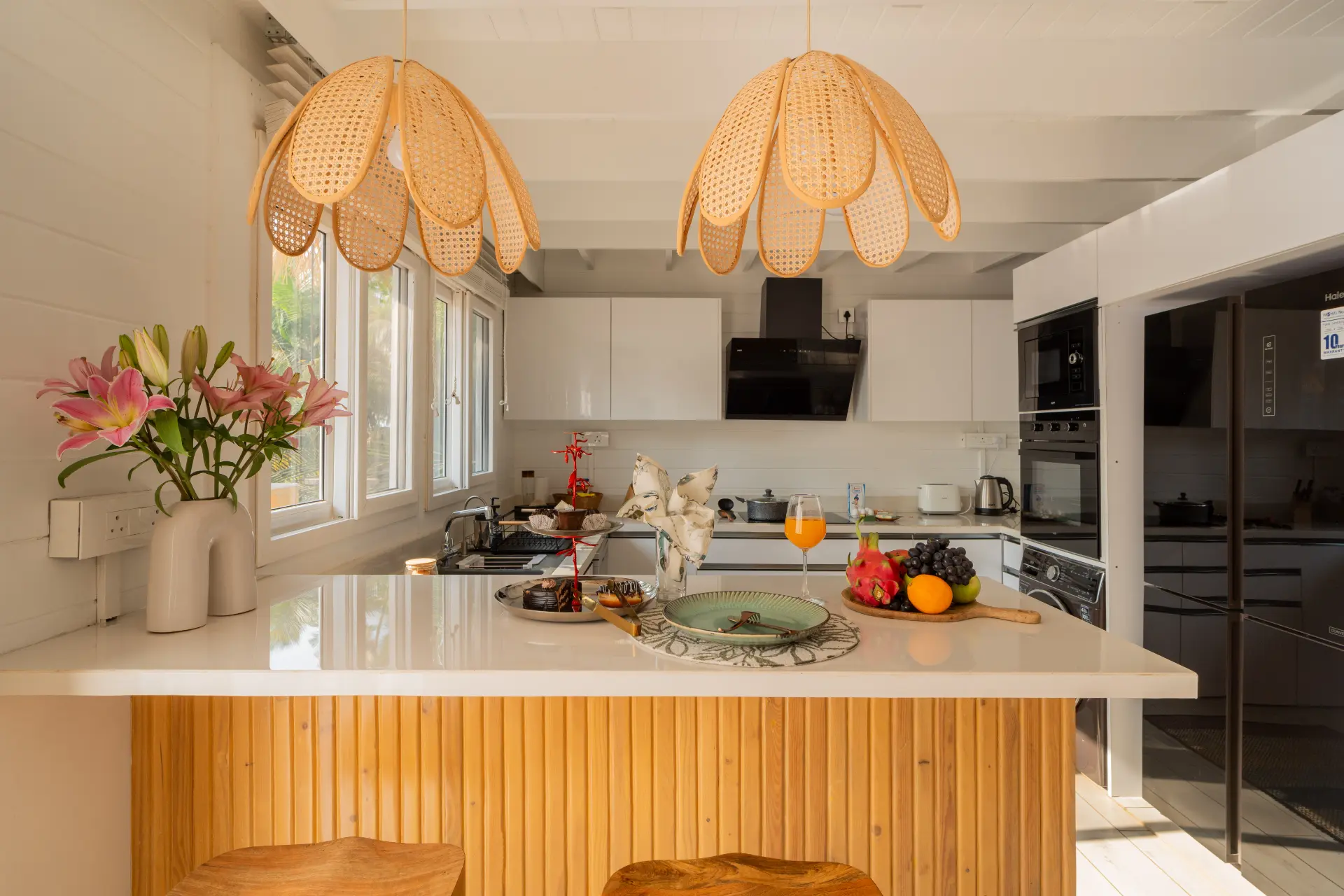 House of Neptune | 3-BHK Retreat with Gazebo & Bar | 10 mtrs from Ashwem Beach