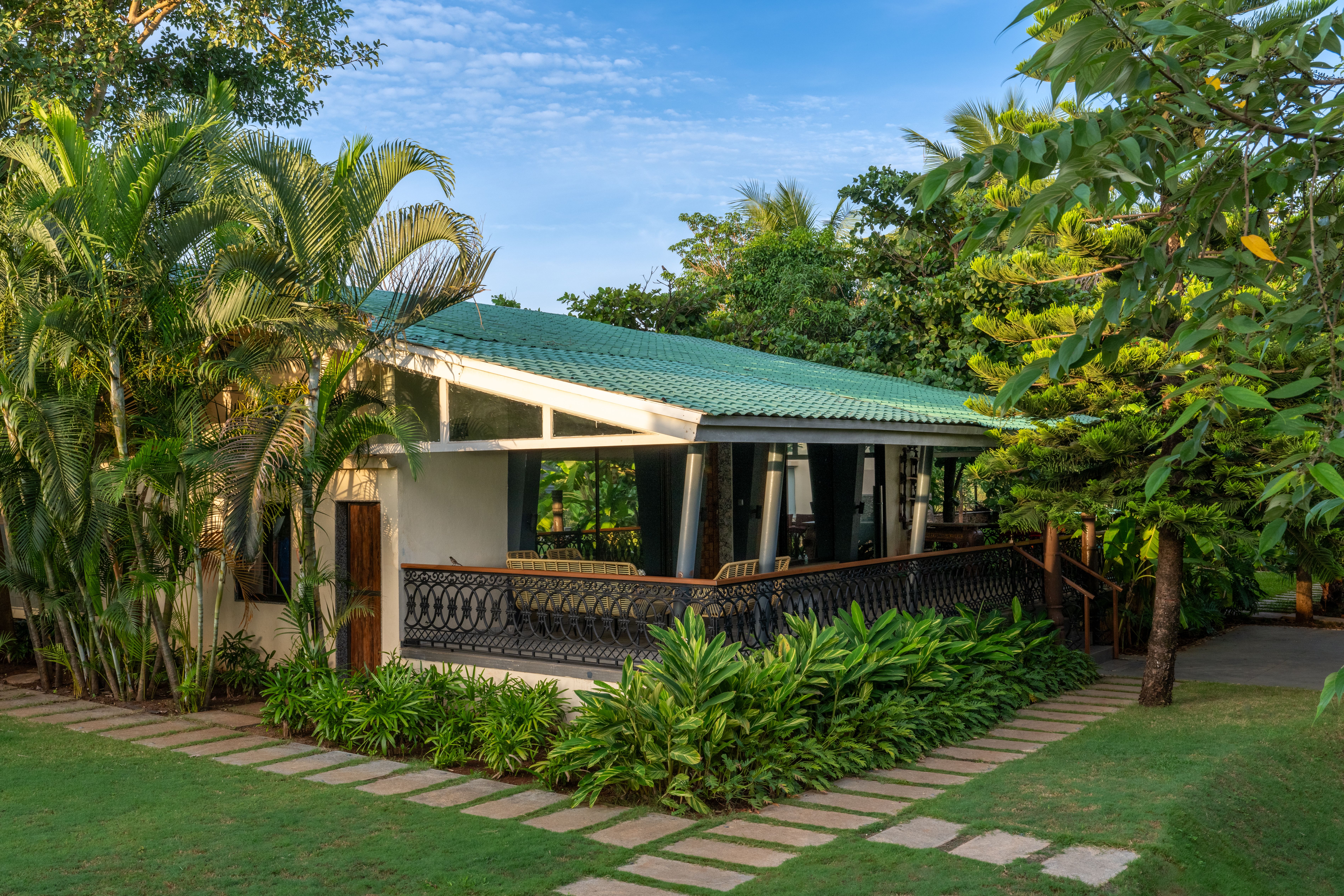 Energise Soul Retreat Vishuddha Villa | Pet-friendly 3-BHK With Jacuzzi, Garden,  Bonfire Pit & Shared Pool, Spiritual Sanctuary and Restro