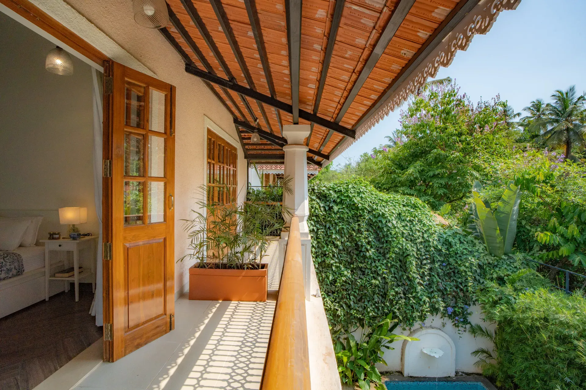 Lumin | 4-BHK | Pvt Pool | Garden | Bar