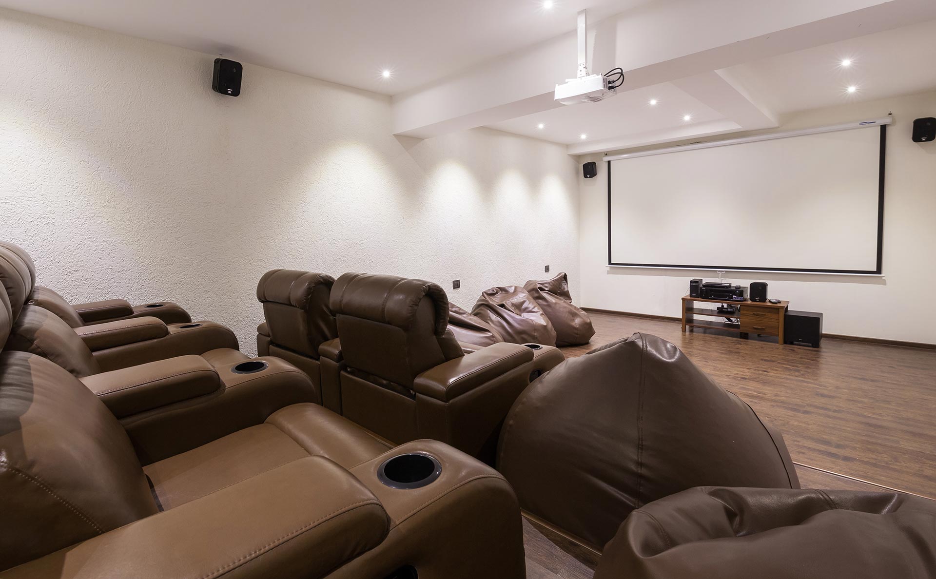 3 Rooms @ Grande Montana