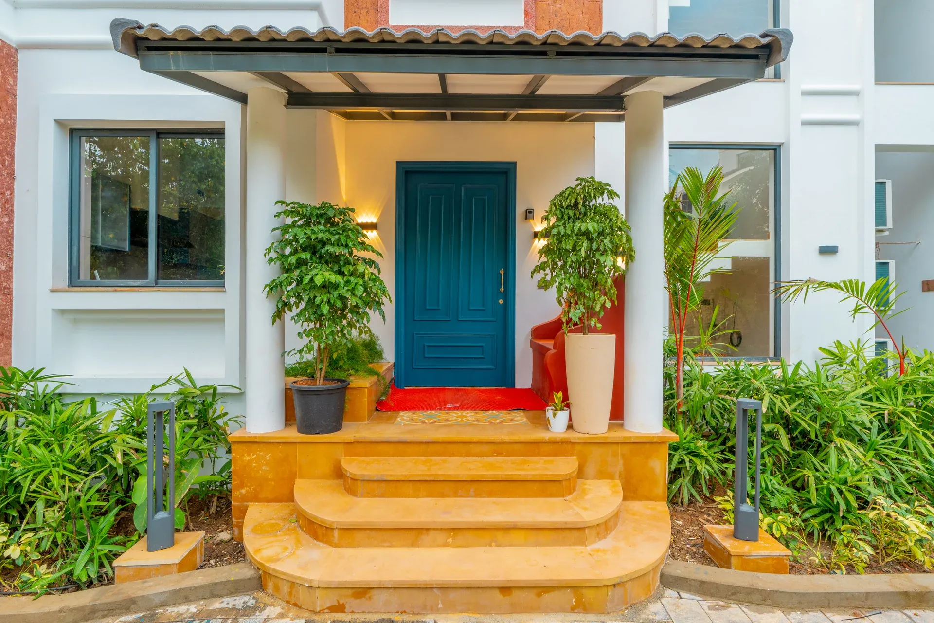 Laguna Aura | 4-BHK | Pvt Pool & Garden | Bar